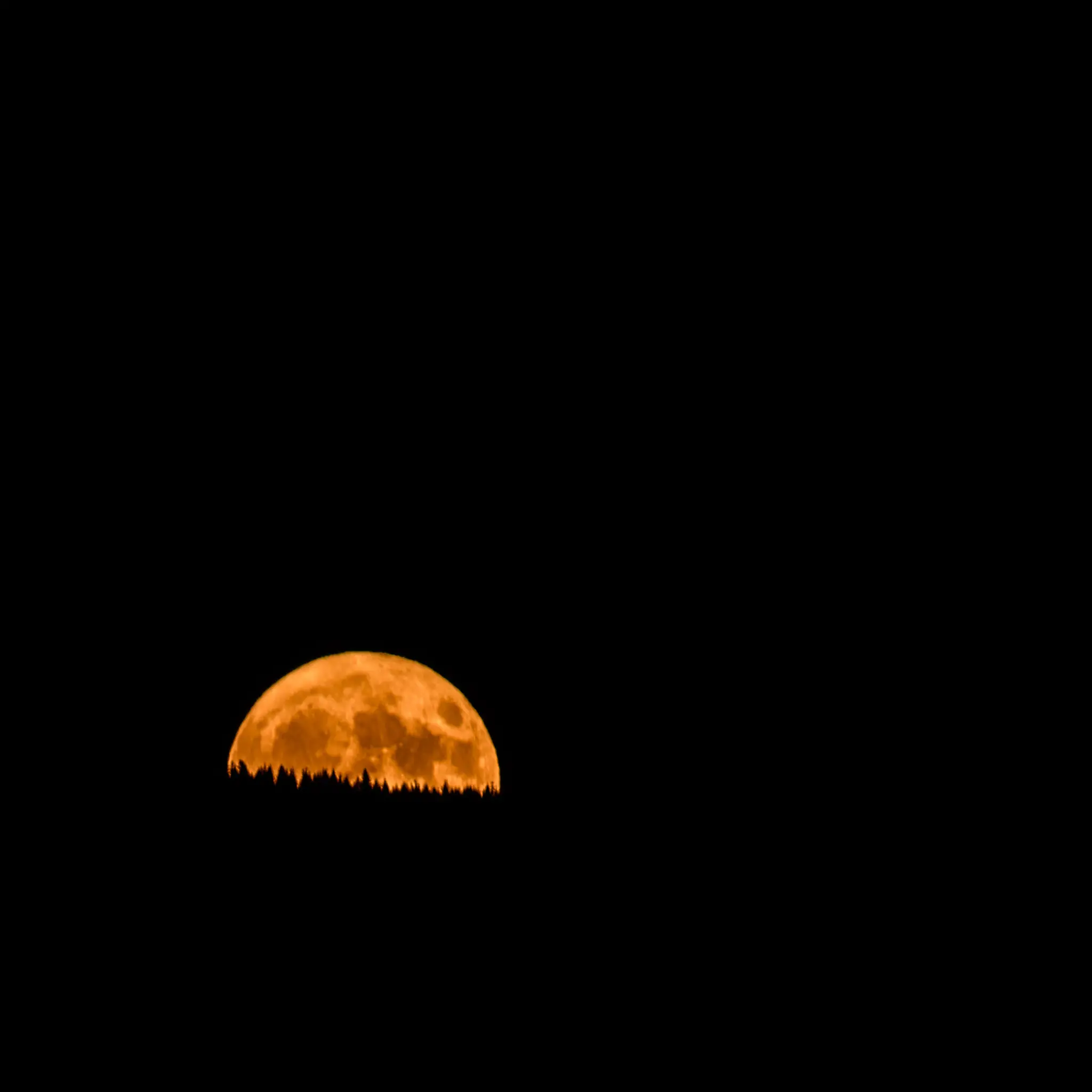 supermesiac nad Prievidzou