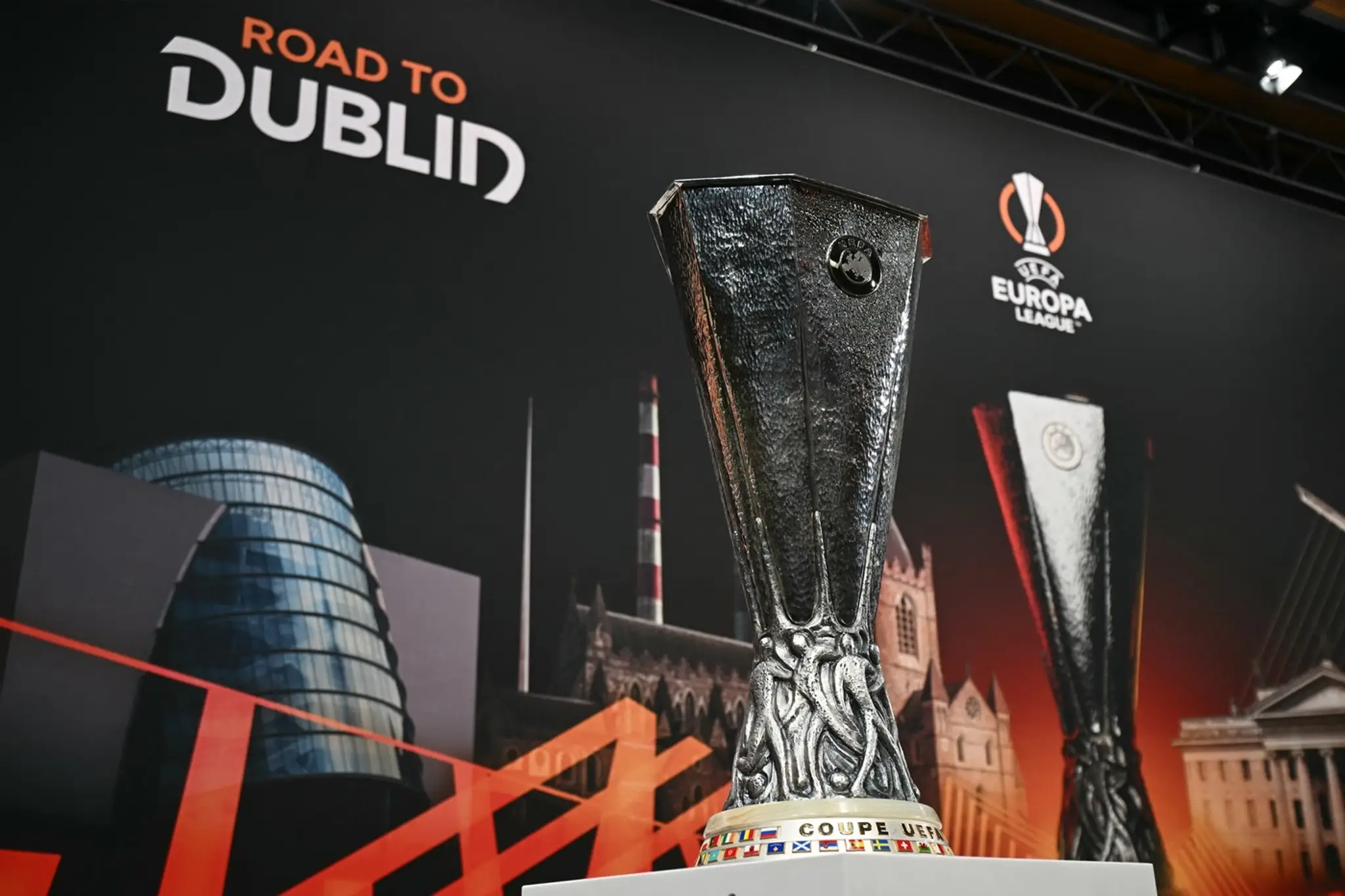 Trofej pre víťaza Európskej ligy.