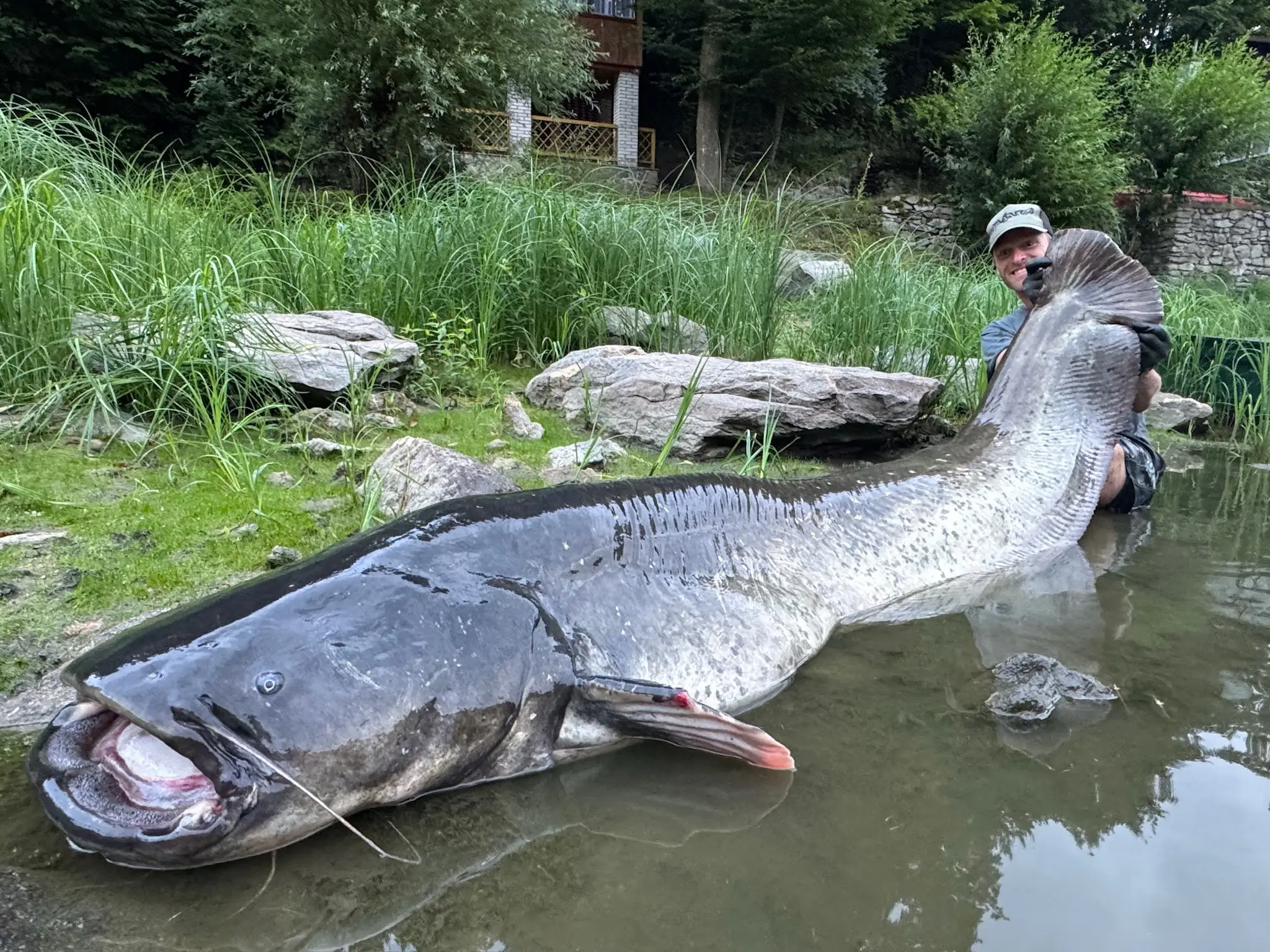 FOTO: Z vody vytiahol obrovského predátora. Český rybár opäť prekonal svoj vlastný rekord