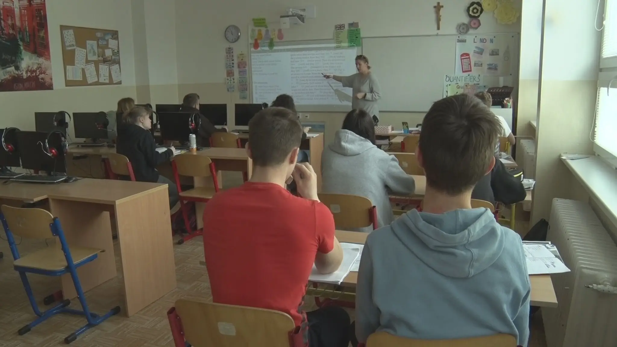 Žiaci v triede pri vyučovaní