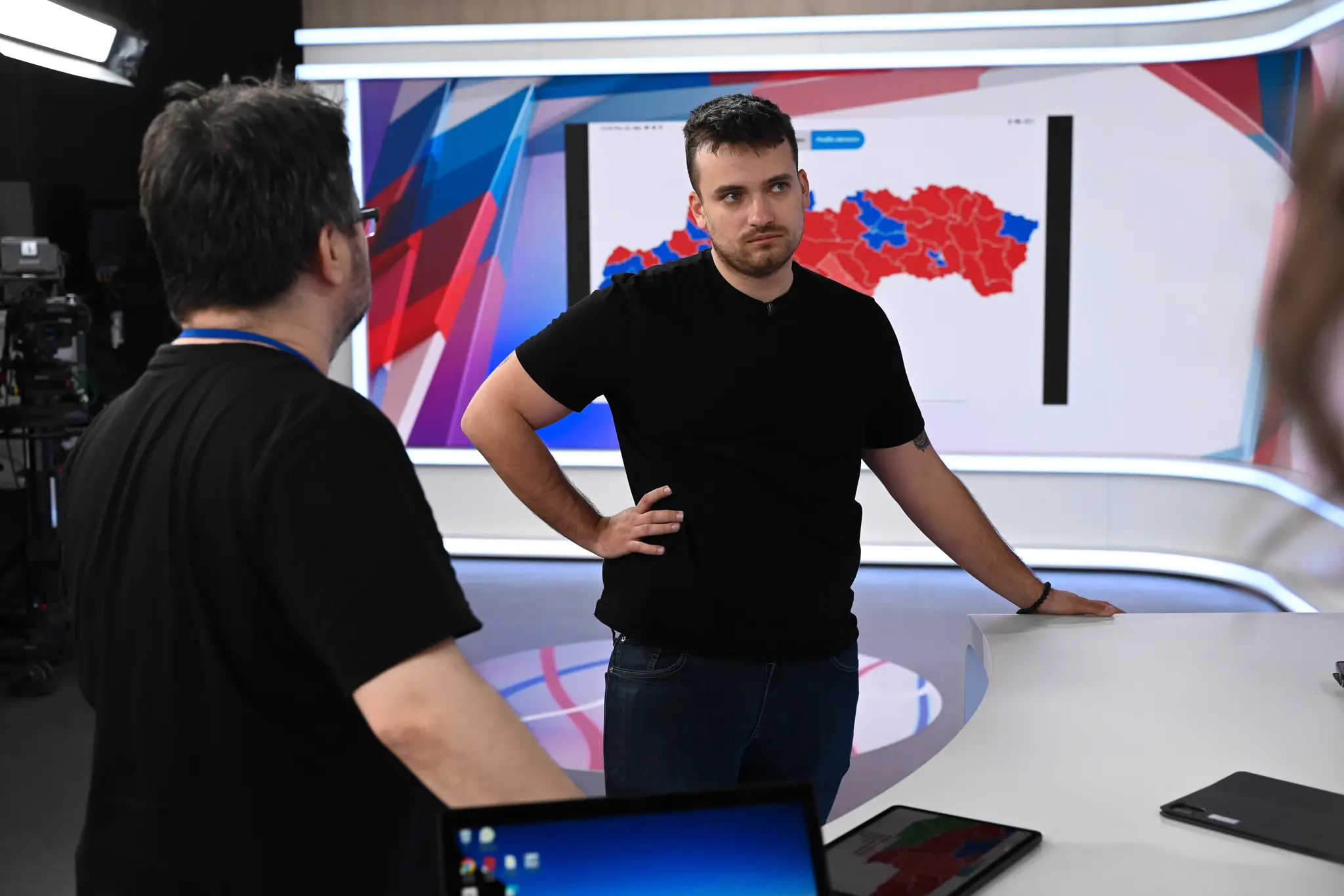 Prípravy volebnej noci na Markíze.