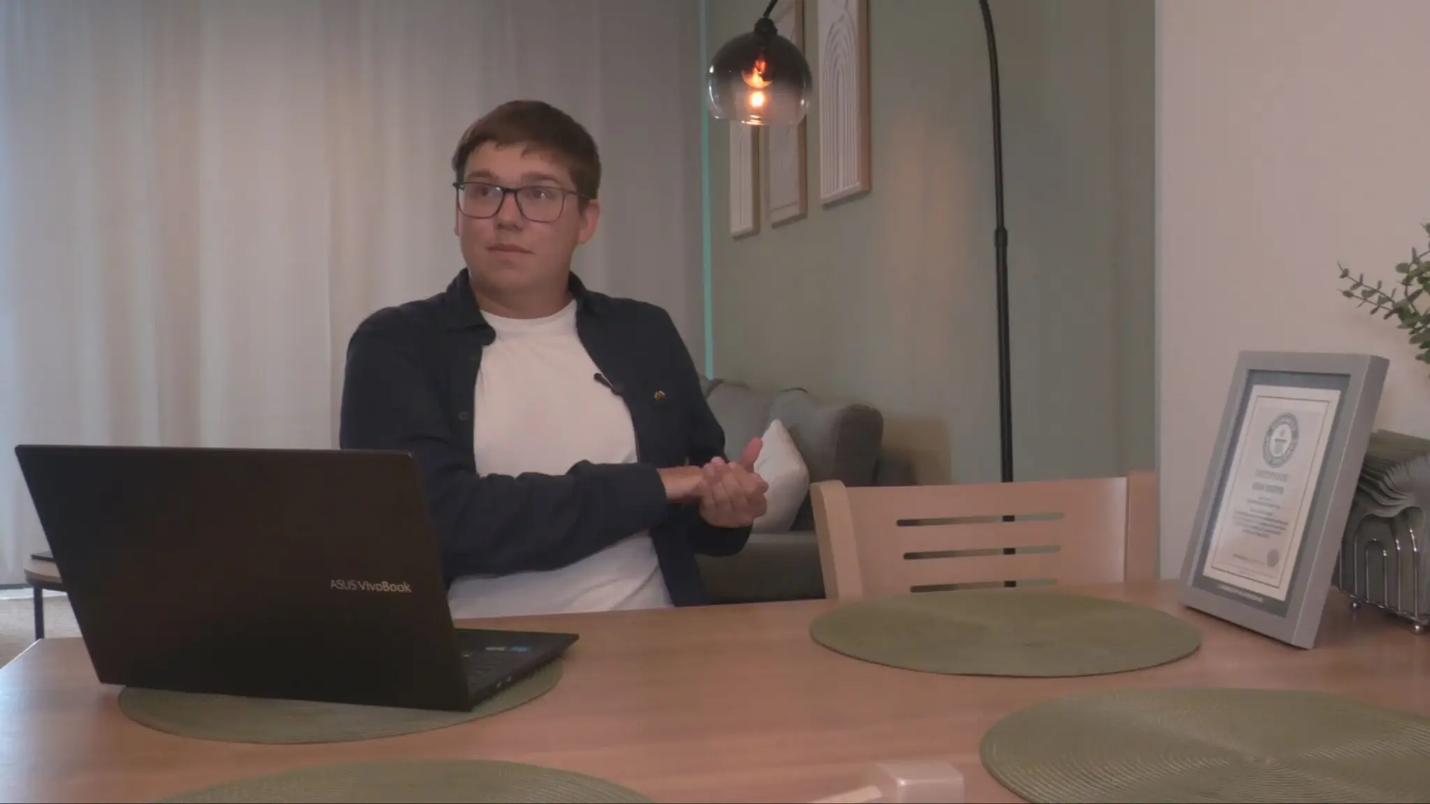 Slovák prepísal názov so 58 písmenami za 14 sekúnd.