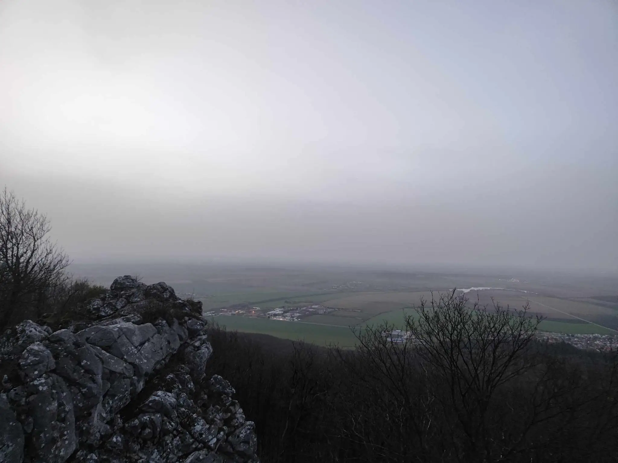 Saharský prach v lokalite Záruby a Ostrý kameň. 