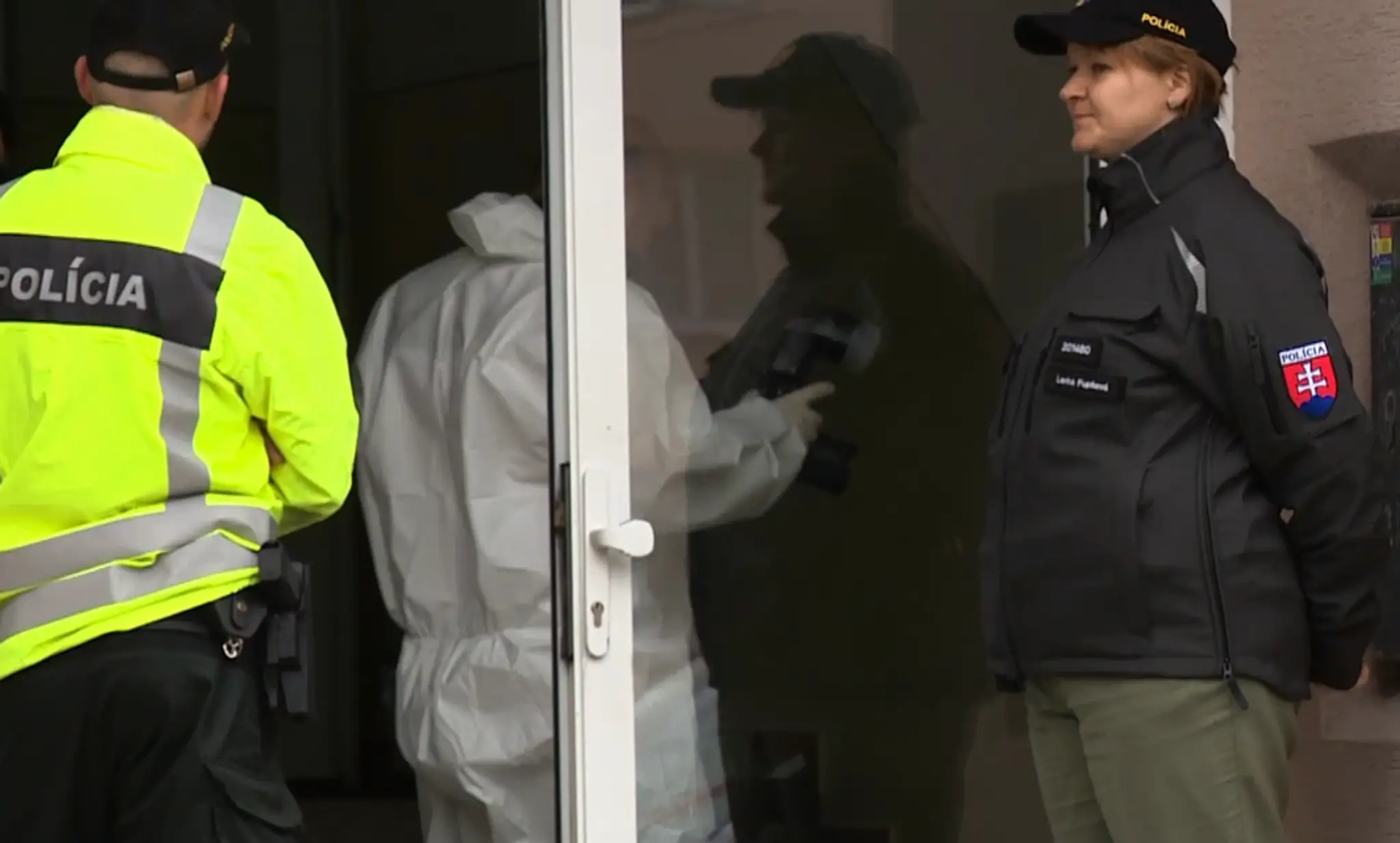 Polícia celý deň zbierala dôkazy.