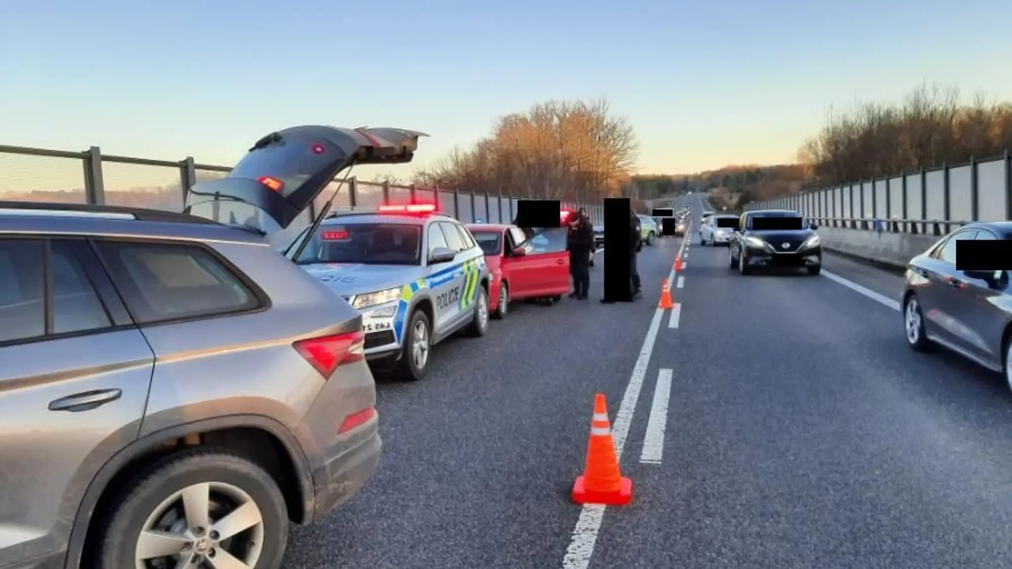Policajná naháňačka v Česku. 