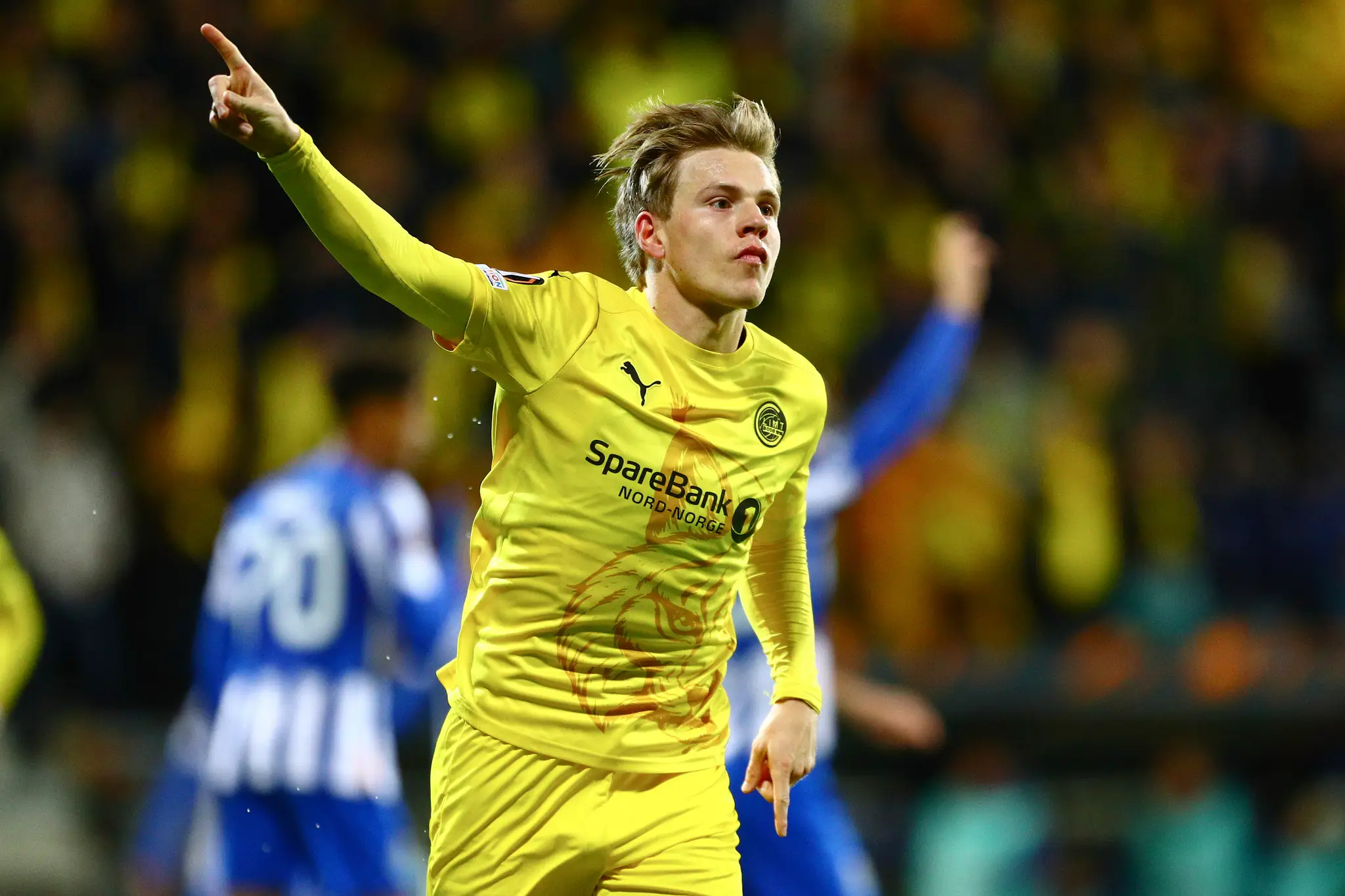 Na snímke hráč FK Bodö/Glimt Jens Petter Hauge oslavuje gól