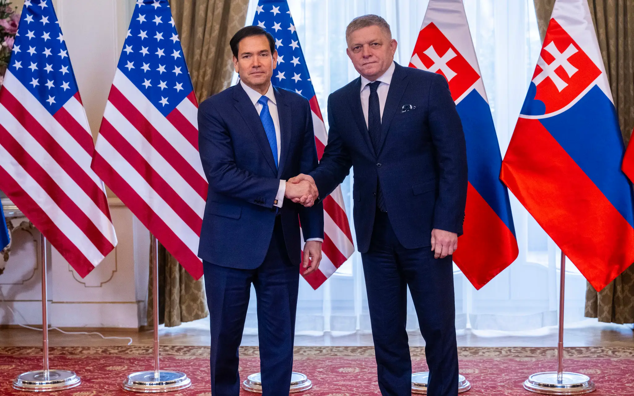 Americký minister zahraničných vecí Marco Rubio a predseda vlády SR Robert Fico