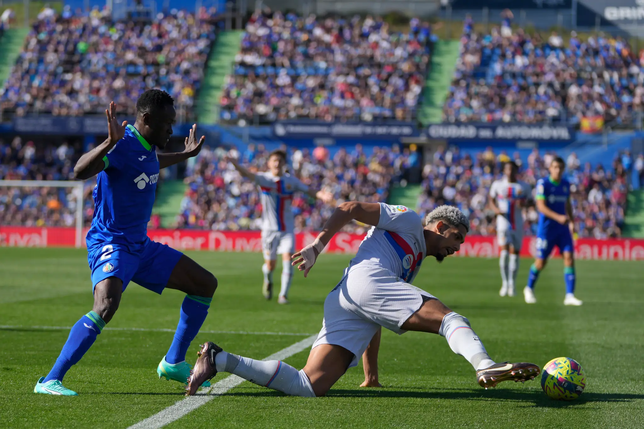 Ronald Araujo počas zápasu s Getafe