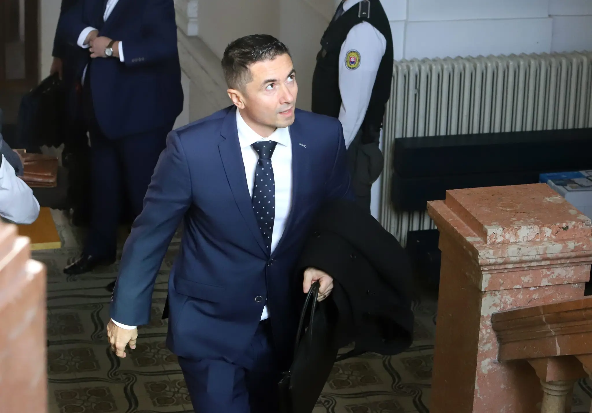 Bývalý štátny tajomník ministerstva financií Radko Kuruc,obžalovaný v kauze Mýtnik, prichádza na Špecializovaný trestný súd