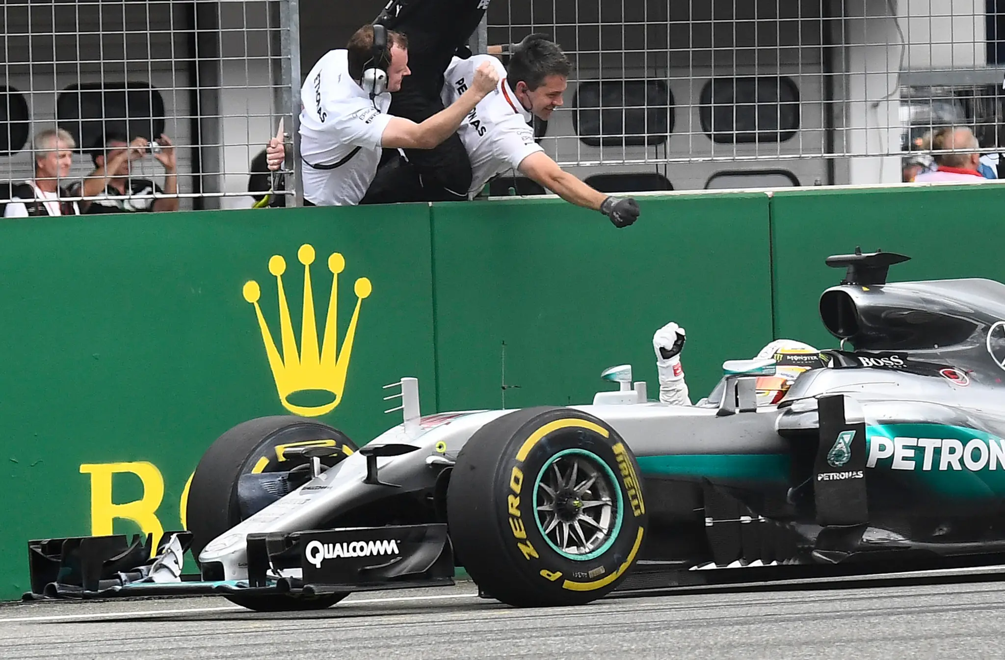 Hamilton víťazom.