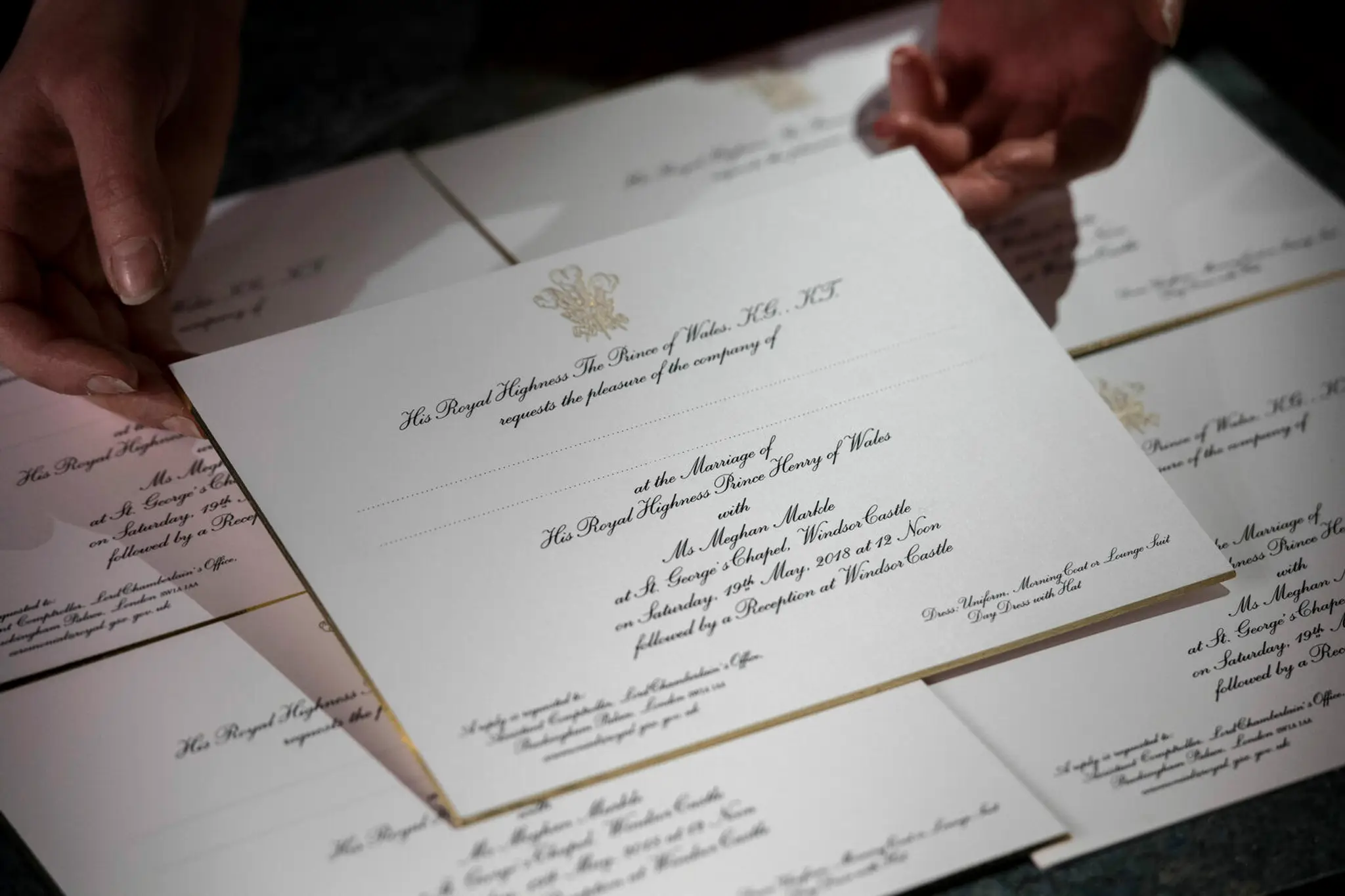 Svadobné oznámenia britského princa Harryho a jeho snúbenice Meghan Markleovej