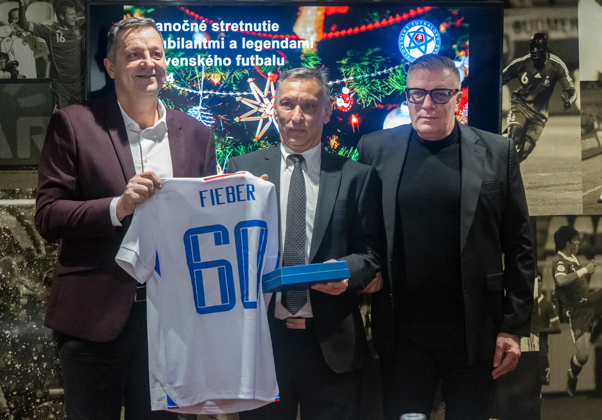 Stretnutie jubilantov spomedzi legiend slovenského futbalu za prítomnosti prezidenta SFZ Jána Kováčika