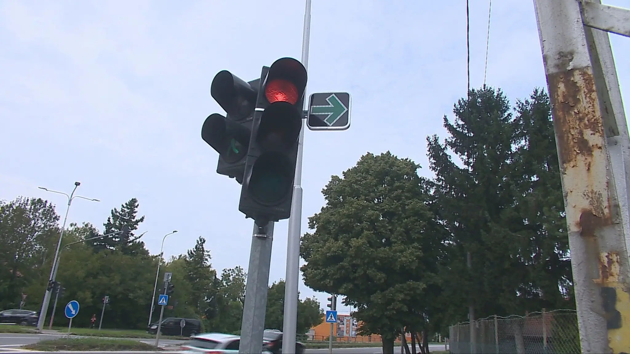 Nová dopravná značka v Nitre má za úlohu zrýchliť premávku