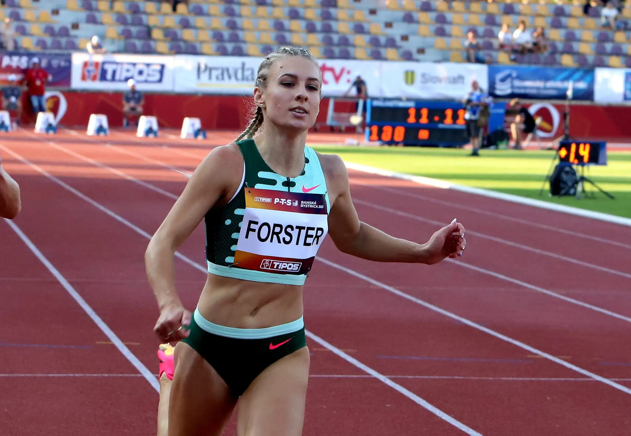 Viktória Forsterová 