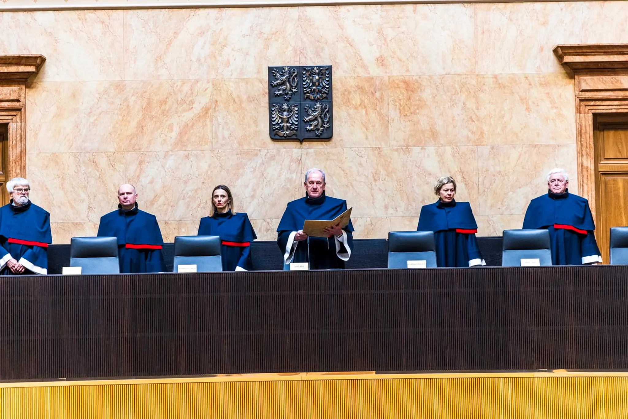 Český Ústavný súd rozhodol, že časť zmluvy medzi ČR a Svätou stolicou je v rozpore s ústavným poriadkom.