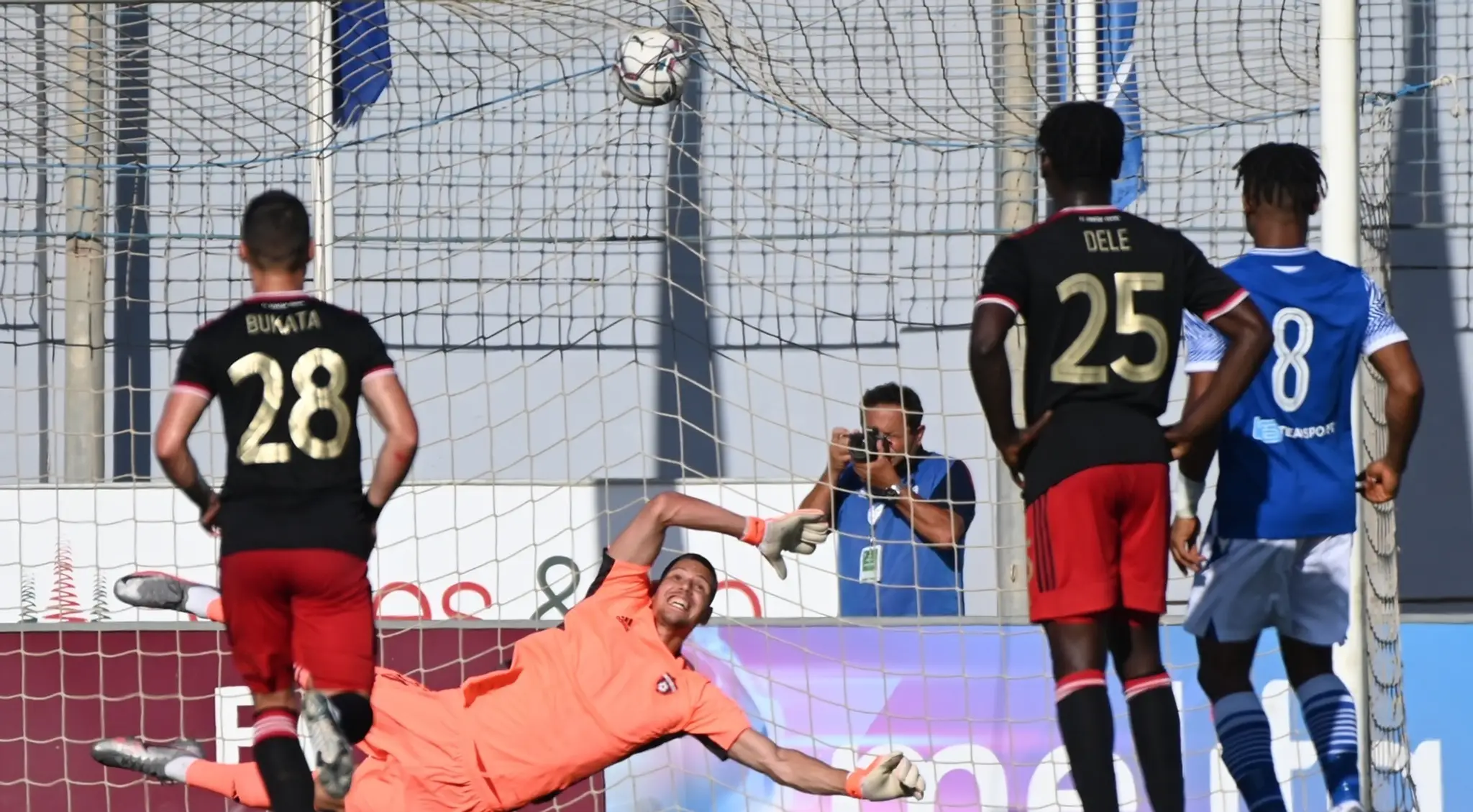 Gól FC Mosta z penalty počas zápasu 1. predkola Európskej konferenčnej ligy medzi FC Mosta - FC Spartak Trnava.