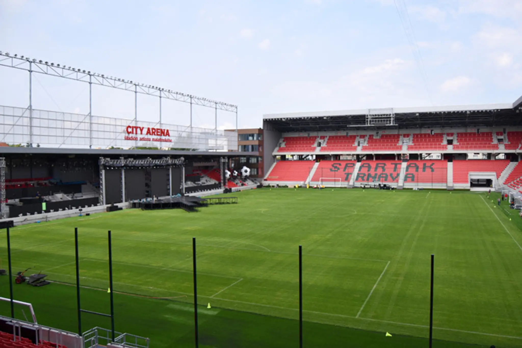 Nová futbalová City Arena – Štadióna Antona Malatinského.