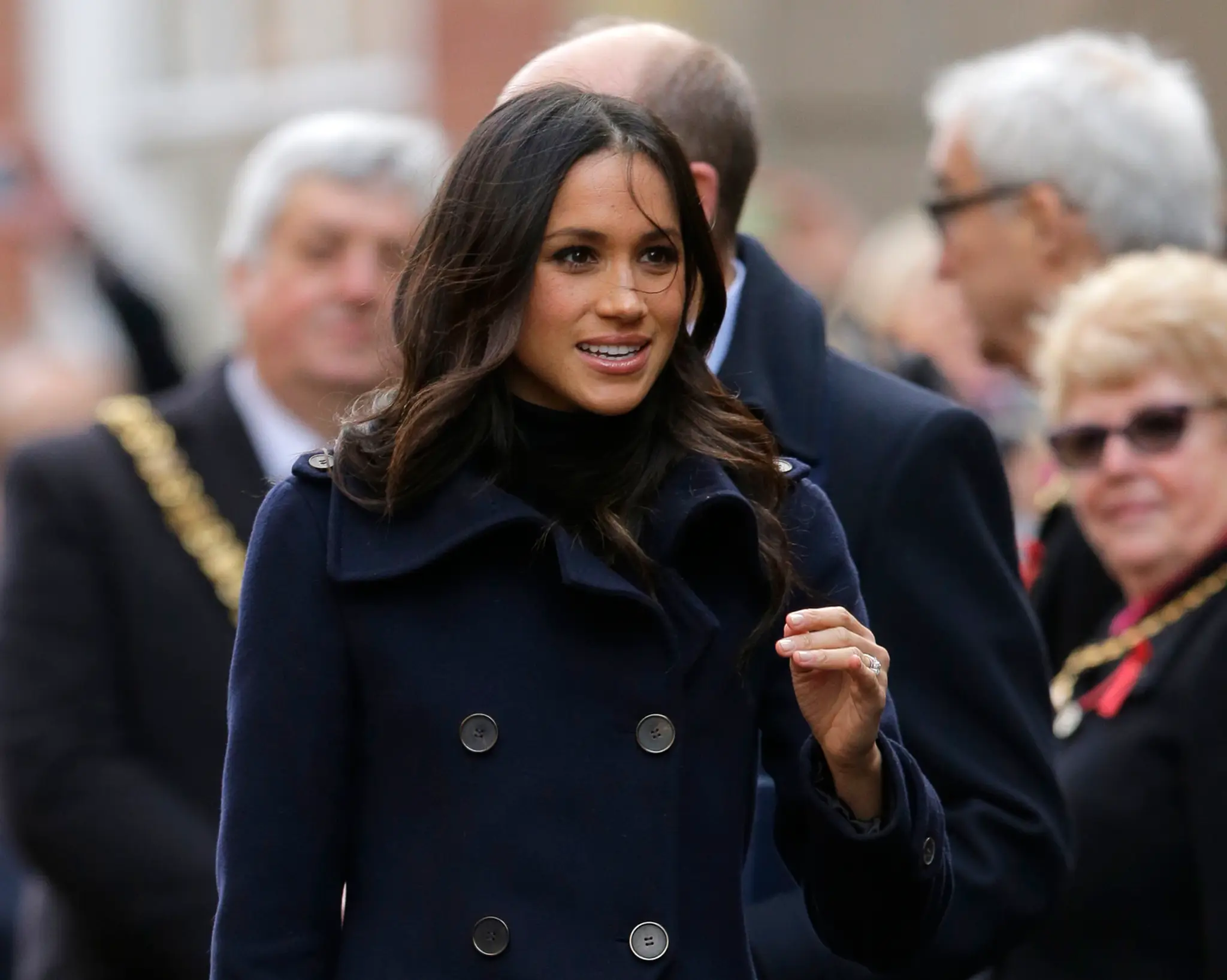 Princ Harry a Meghan Markle prvýkrát medzi ľuďmi od zásnub