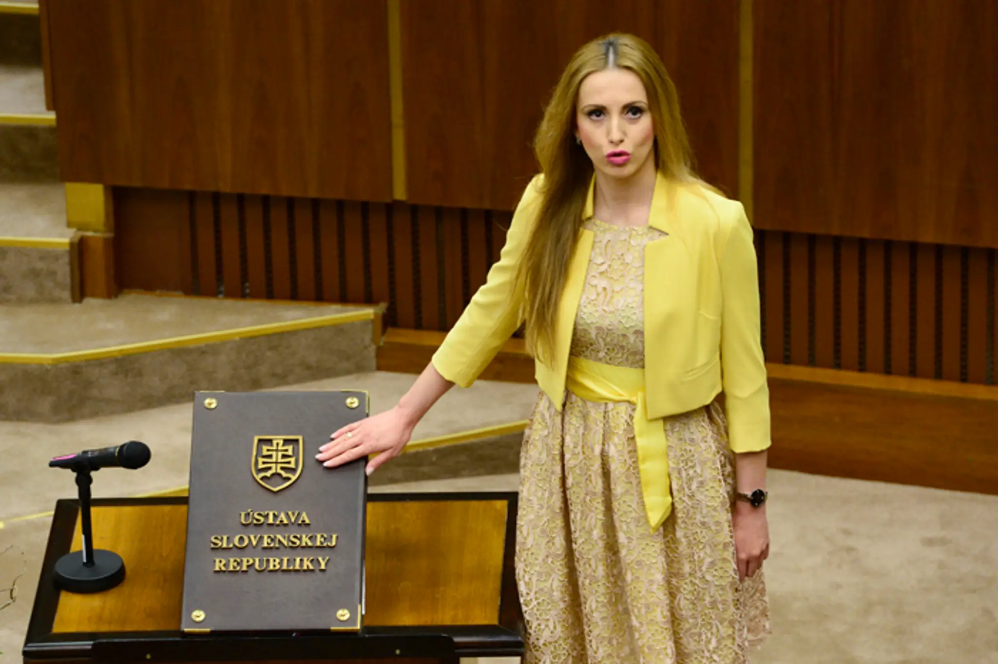 Adriana Pčolinská (Sme rodina).