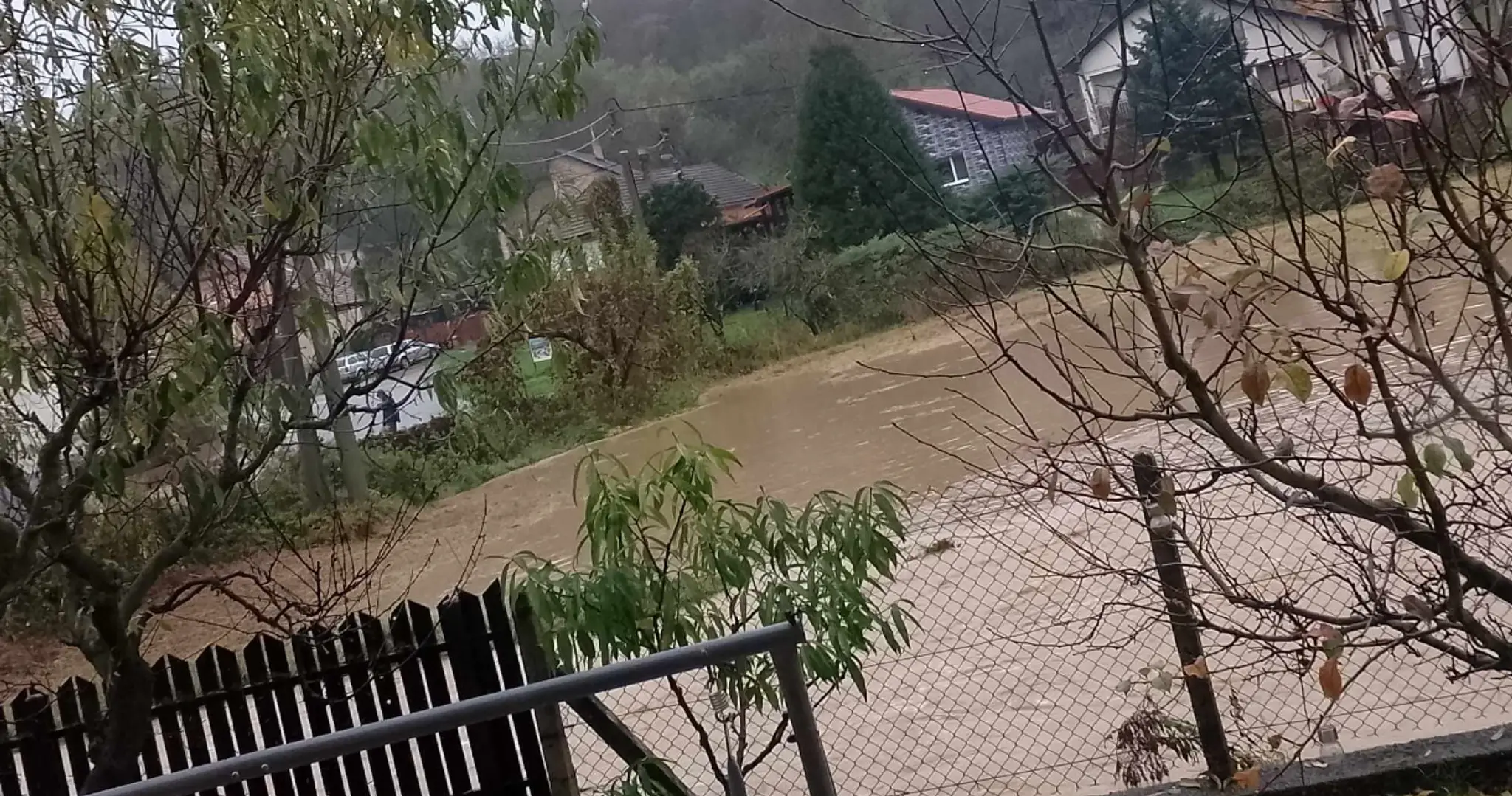 Paňovce zaliala voda.