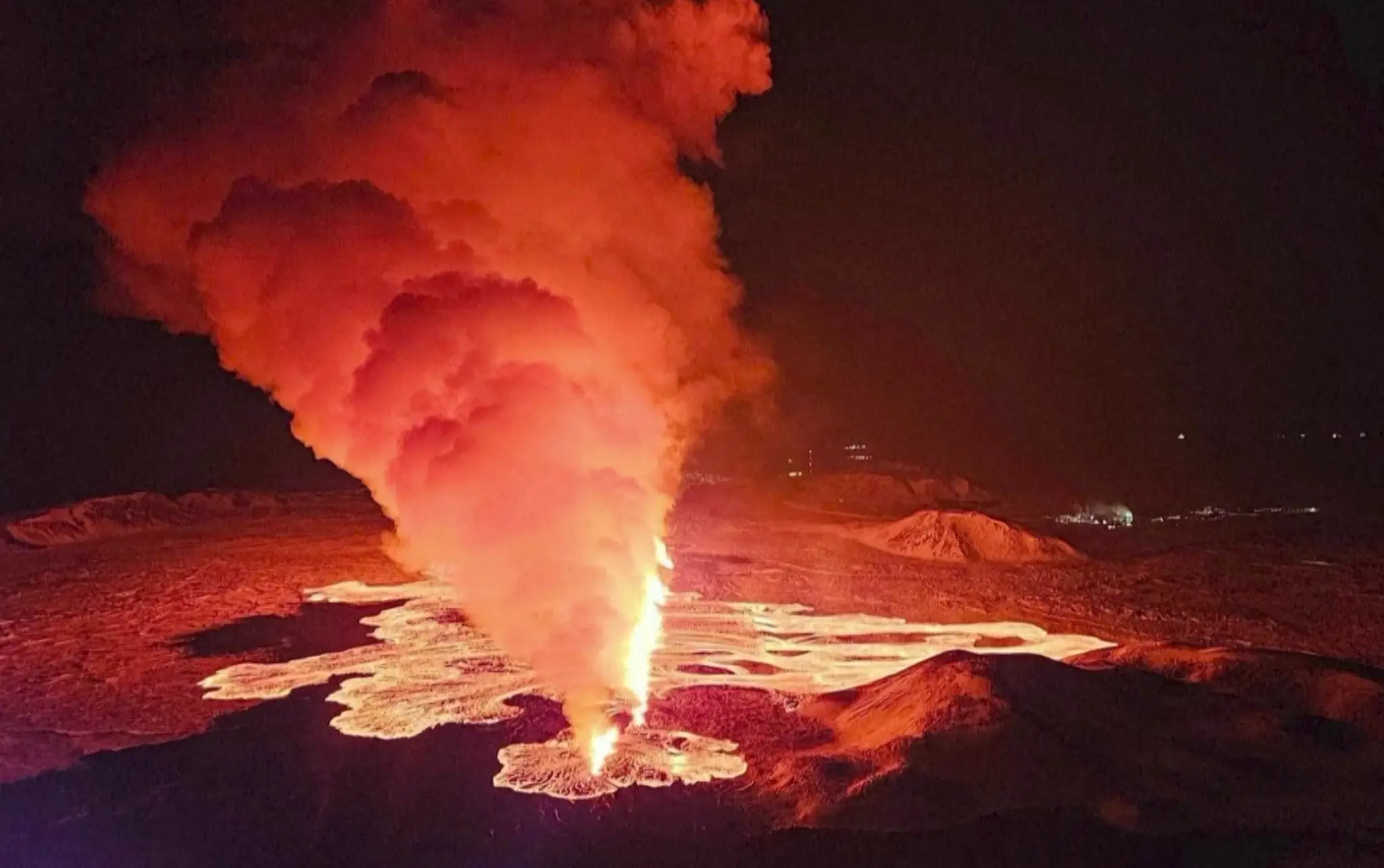 Sopka na Islande opäť chrlila lávu.