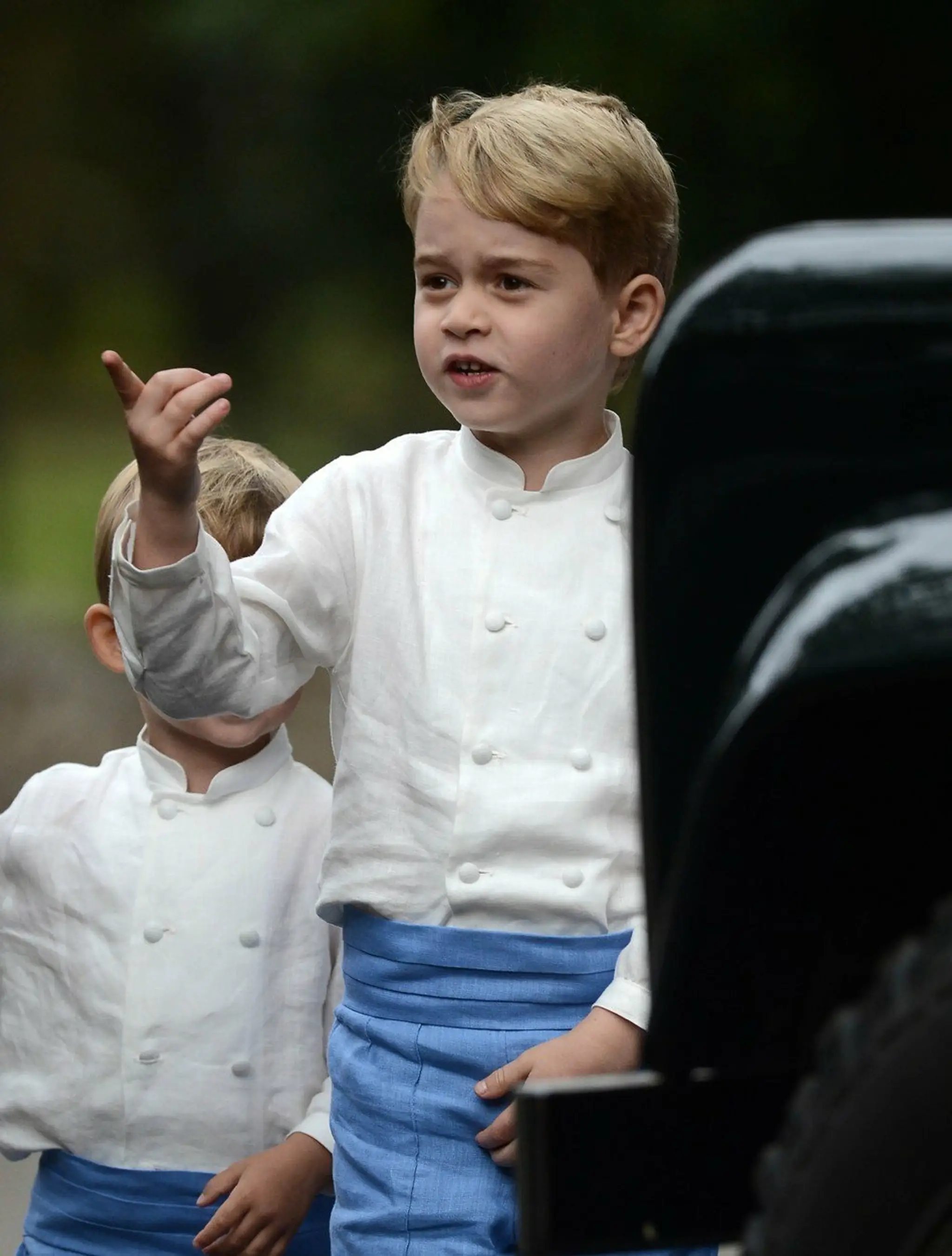 Princ George sa opäť predviedol. Nevestu si vďaka nemu nikto nevšímal