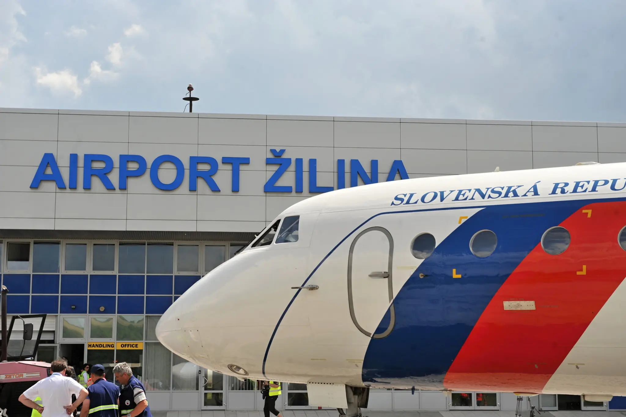 Muž, ktorý rozvážal mlieko, dvakrát zachránil život štvormesačnému dieťaťu. 