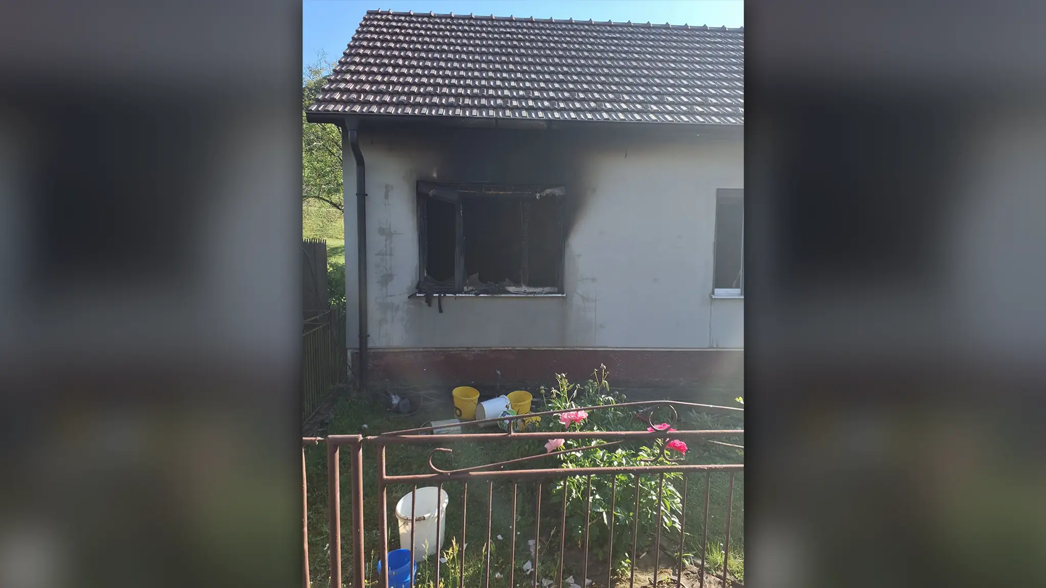 Požiar rodinného domu v Perneku. 