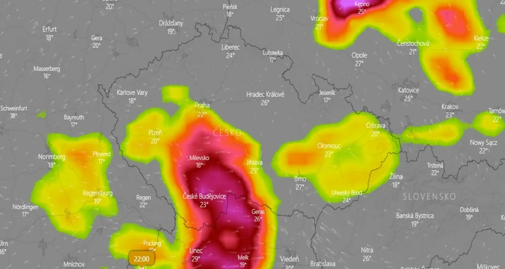 Na Česko sa ženú silné búrky