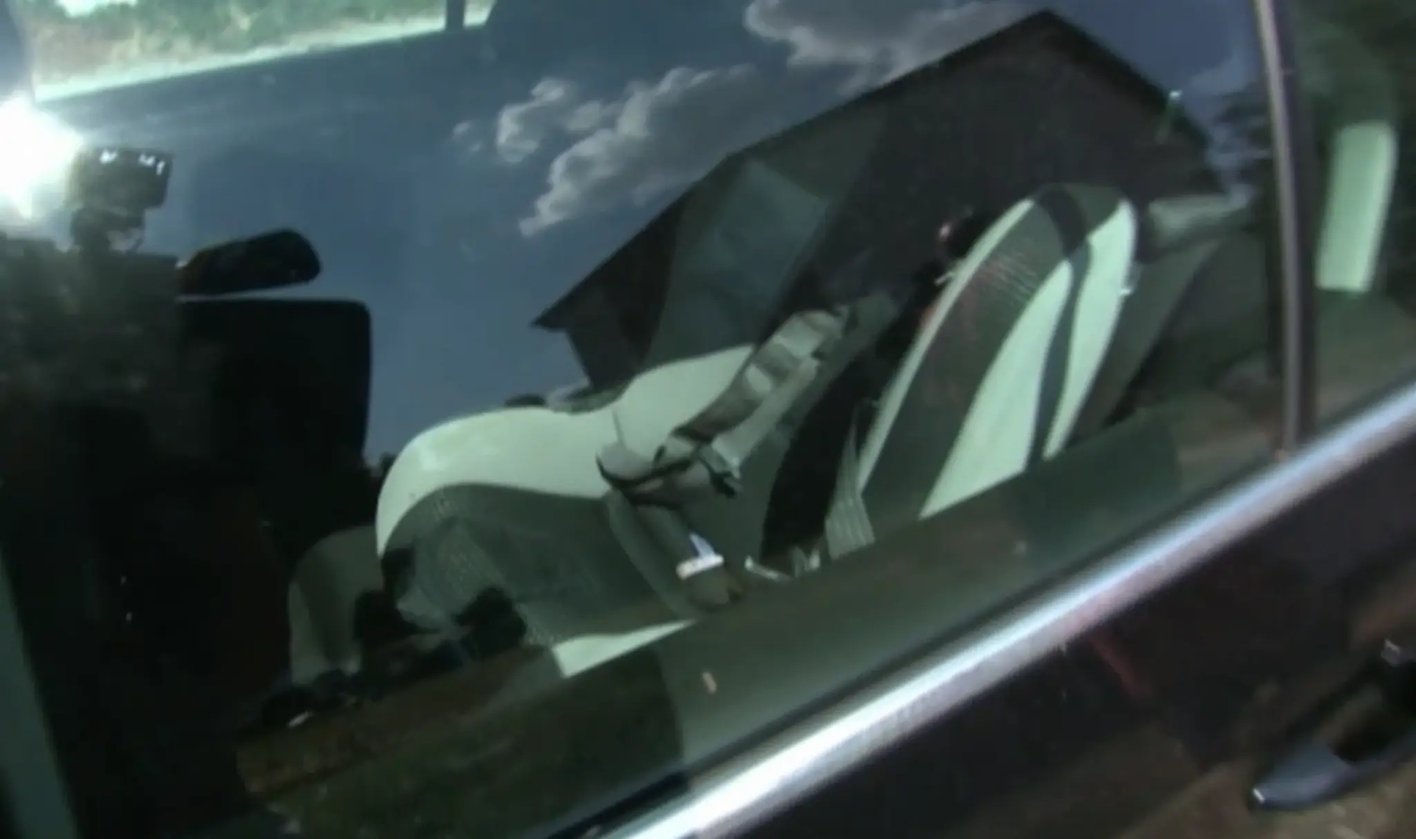 Auto, v ktorom dievčatko zahynulo