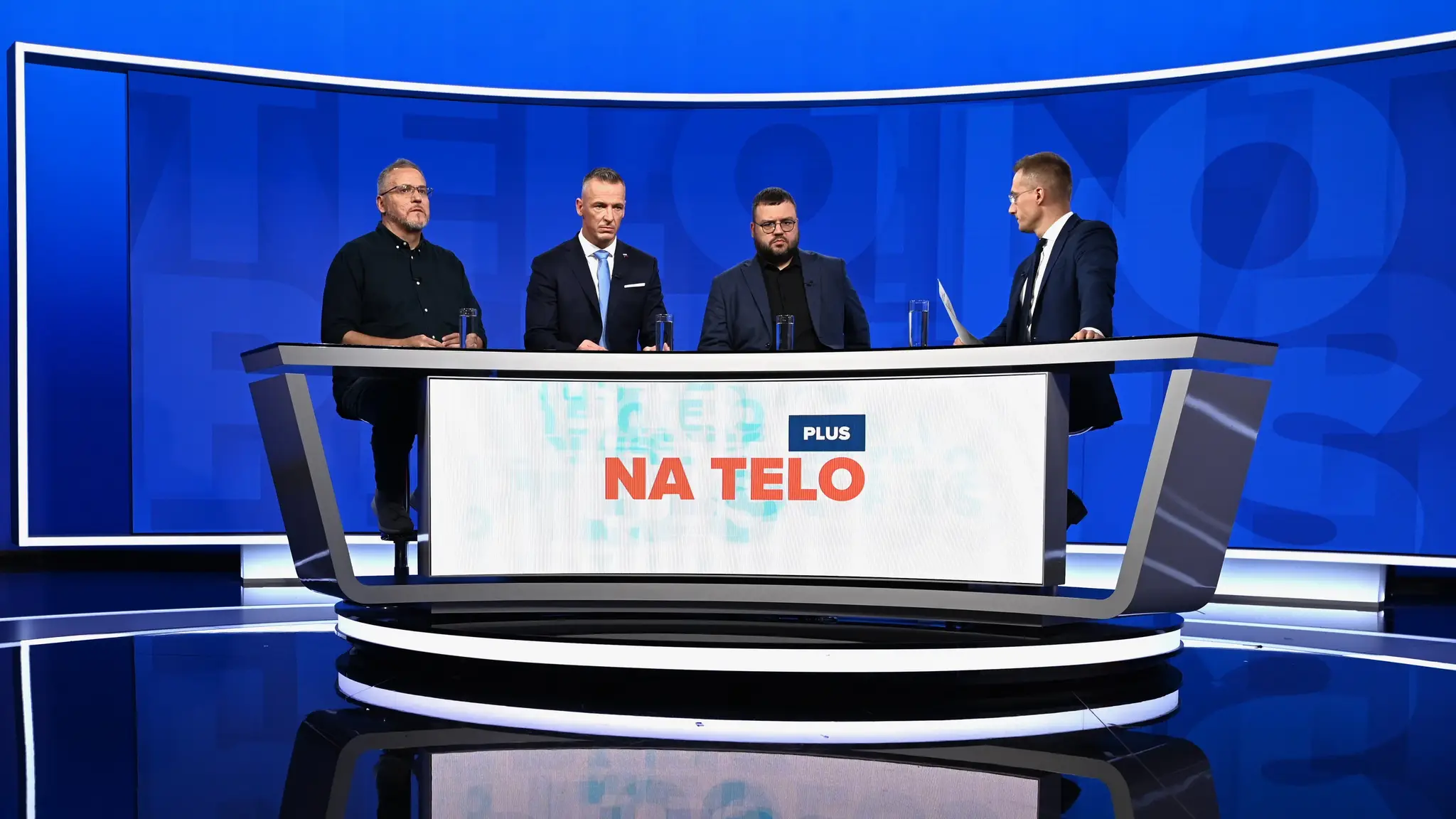 Na telo PLUS s Petrom Krajčírovičom, Martinom Královičom a Radovanom Bránikom.