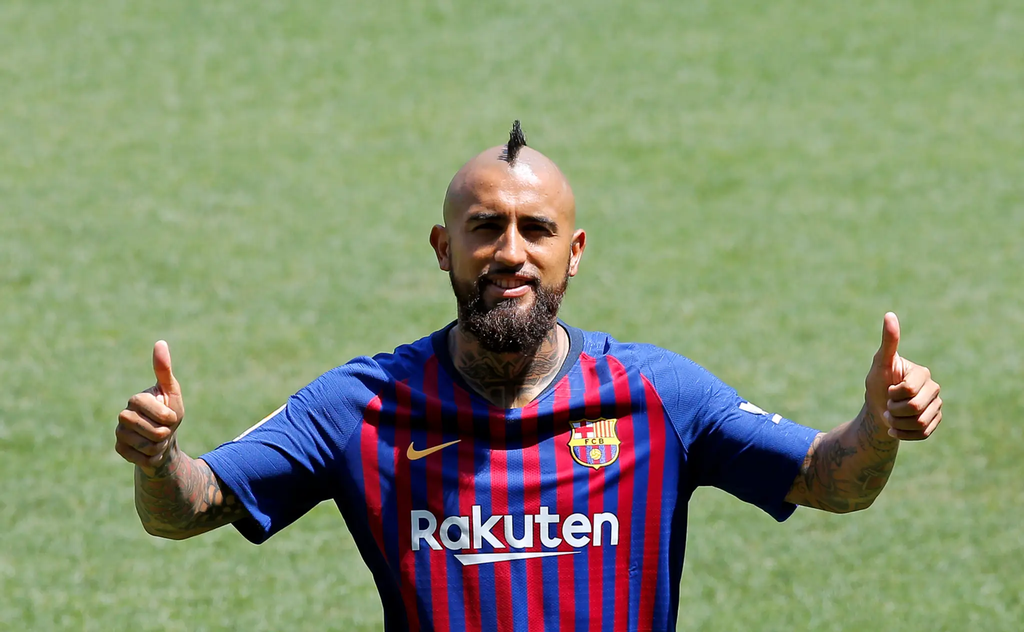 Nová posila FC Barcelona Arturo Vidal.