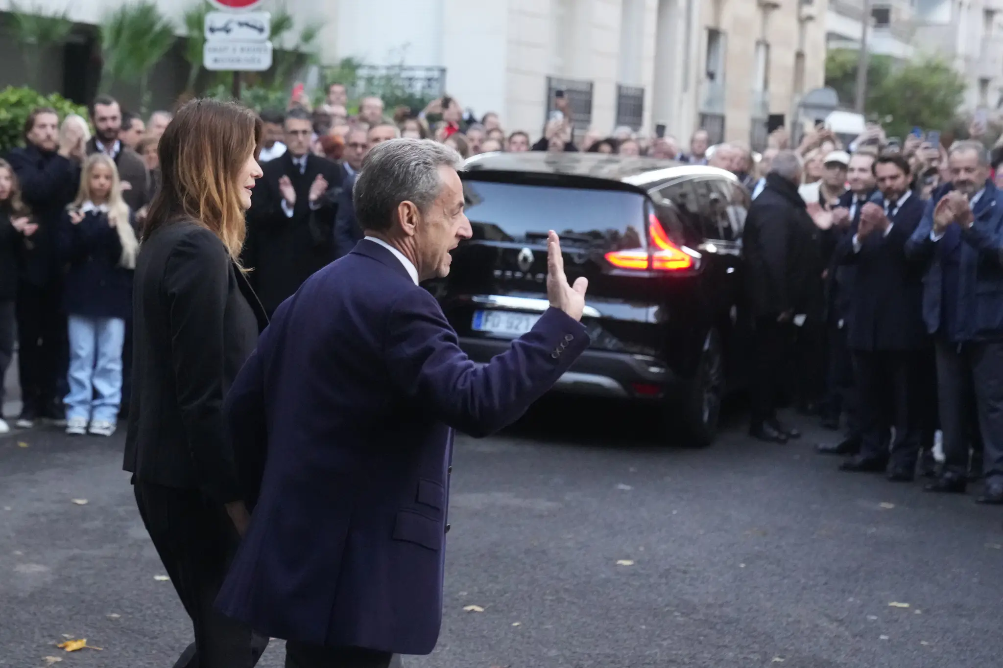 Nicolas Sarkozy nástup do väzenia 