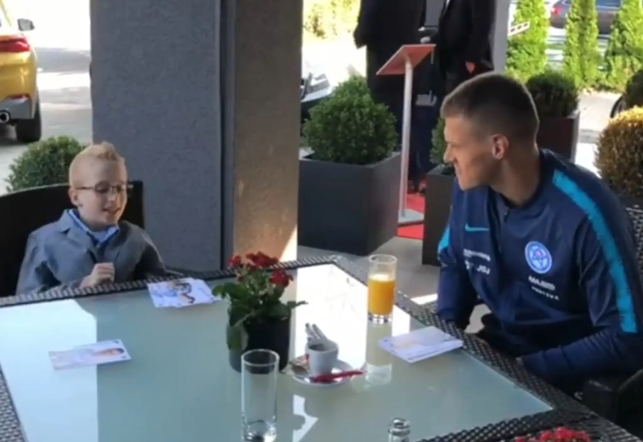Martin Škrtel s malým Alexom.