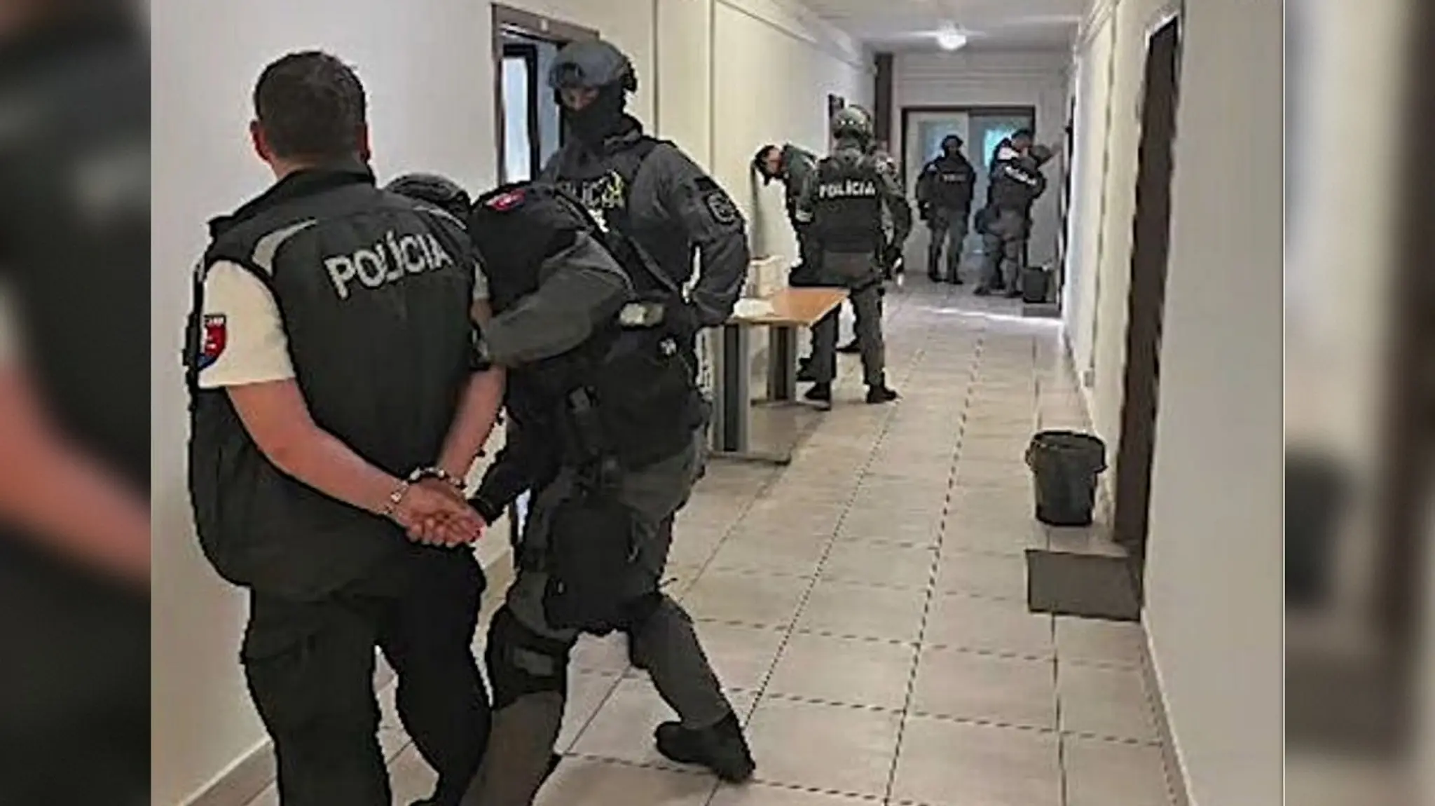 Vyberať mali pokuty do vlastného vrecka. 