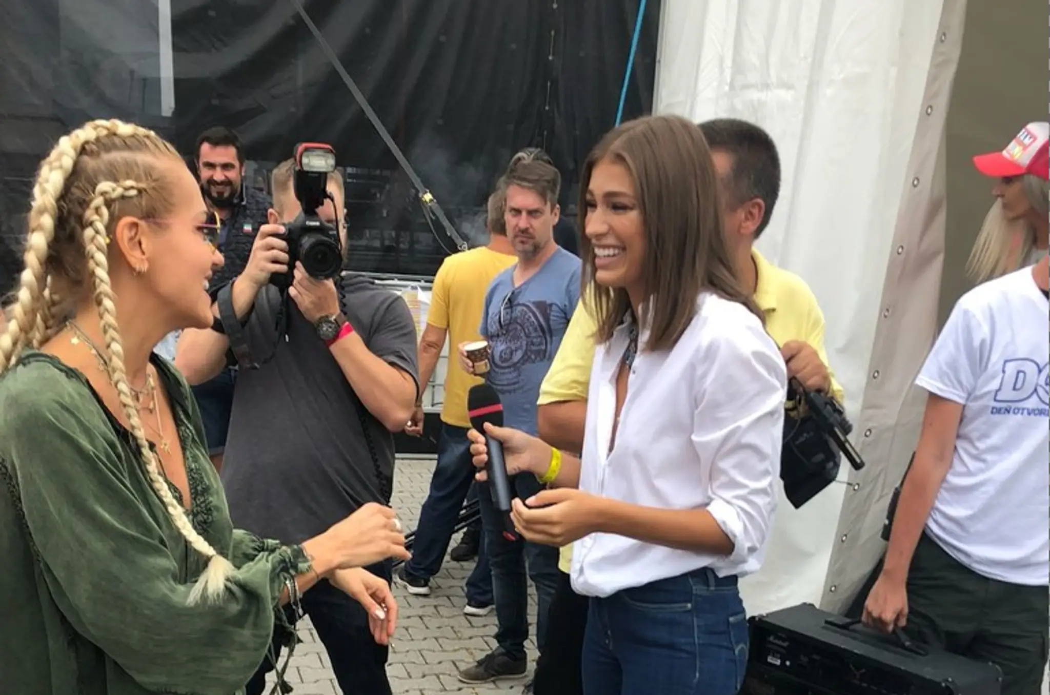 Dara Rolins a Jasmina Alagič
