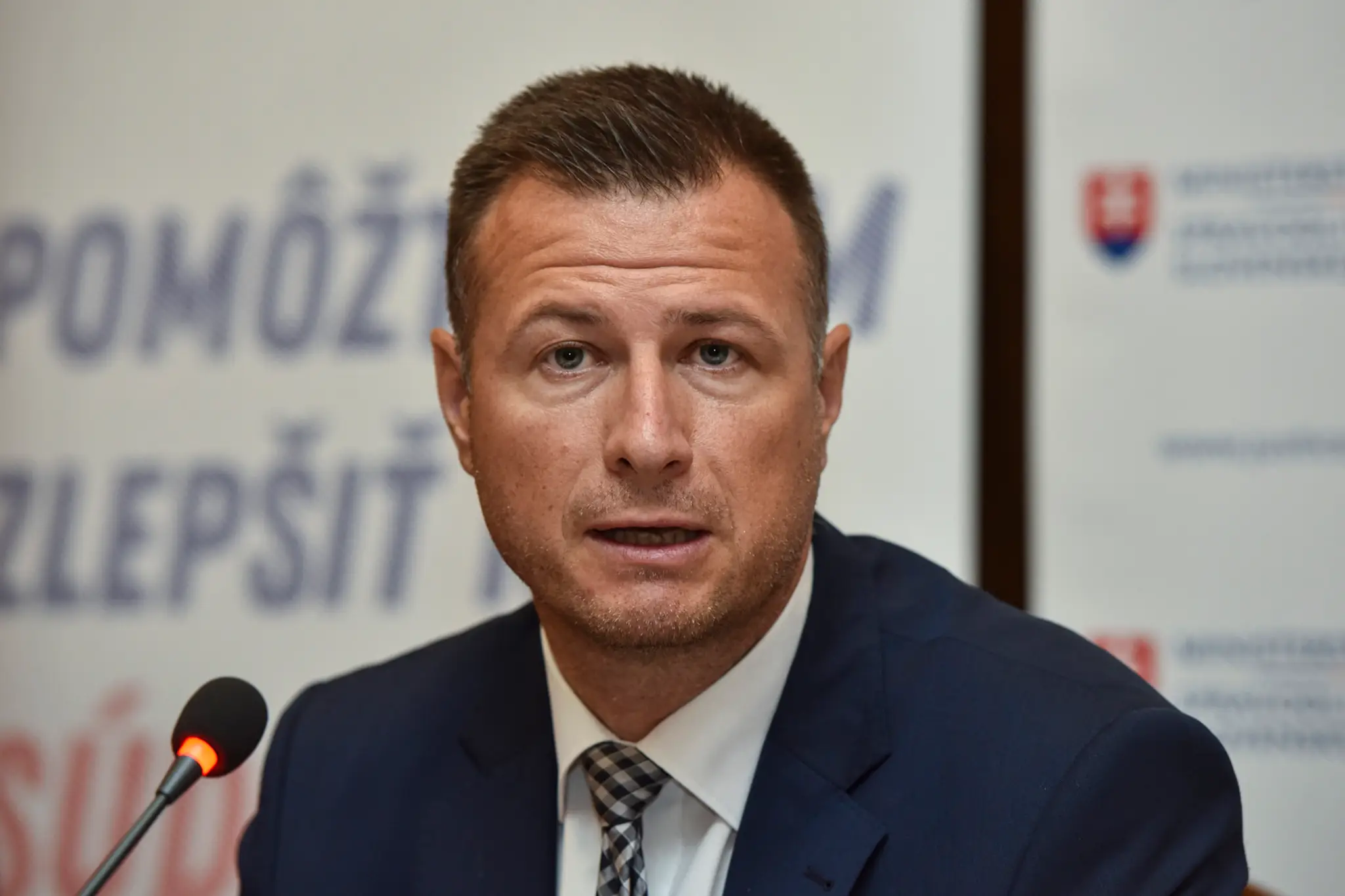 Peter Habara s deťmi.
