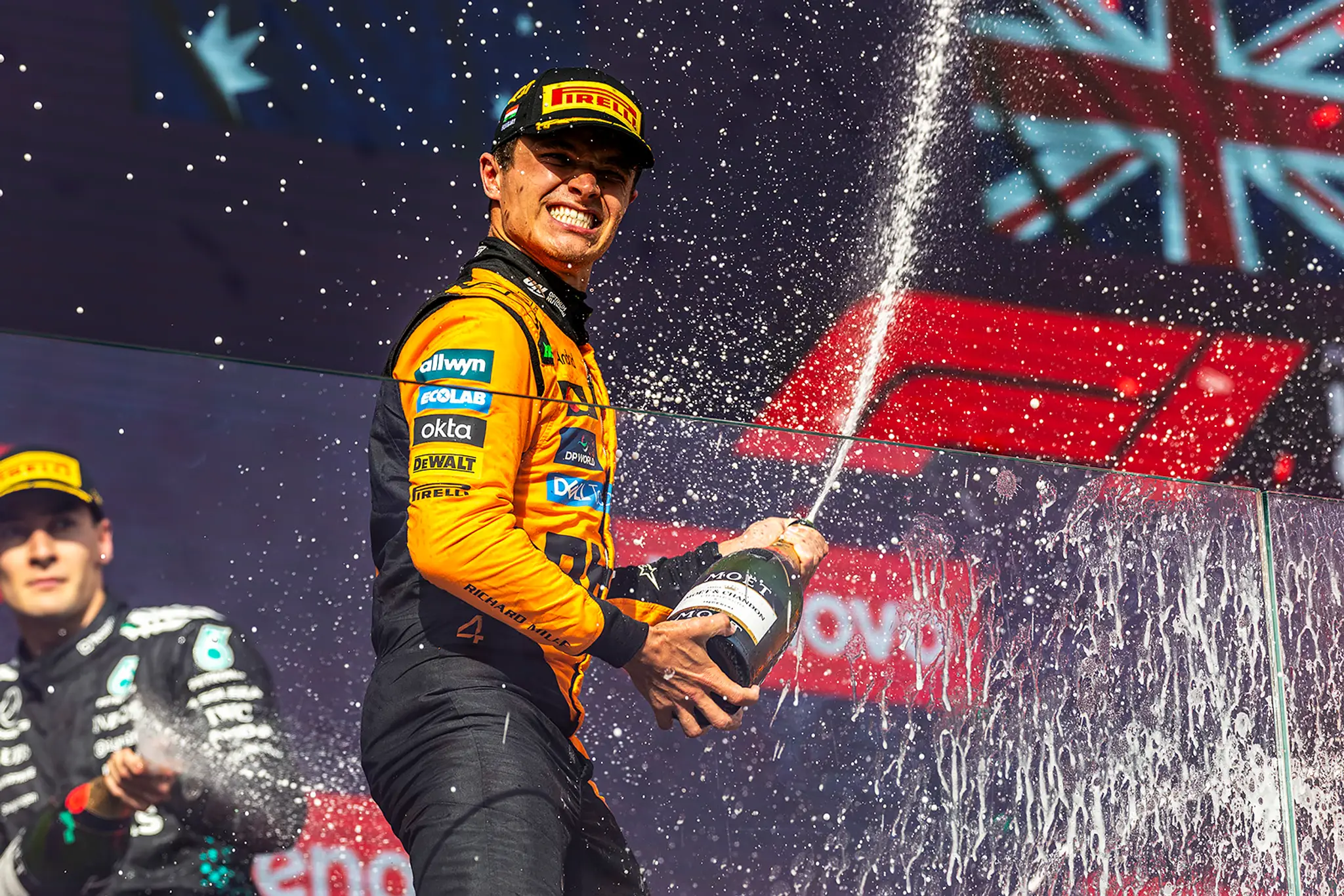 Lando Norris si uvedomuje, že môže veľa stratiť, no paniku nerobí. Zisk titulu by bol splneným snom