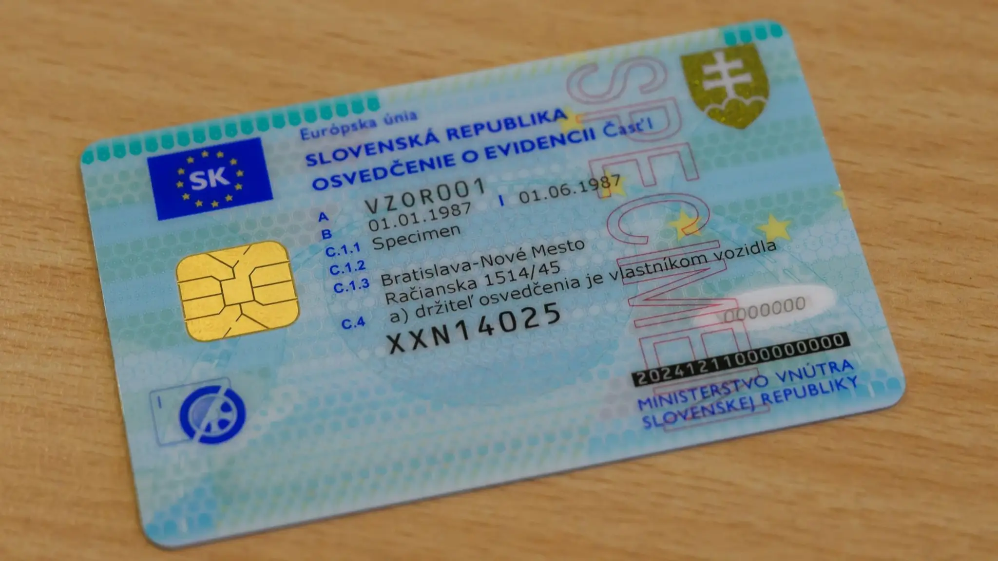 MV vydáva nové občianske preukazy