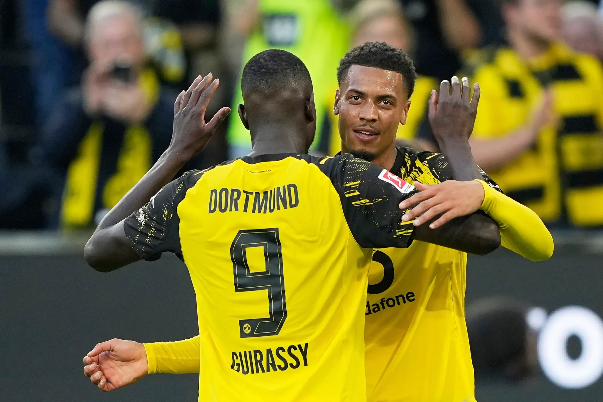 Borussia Dortmund oslavovala prvý triumf.