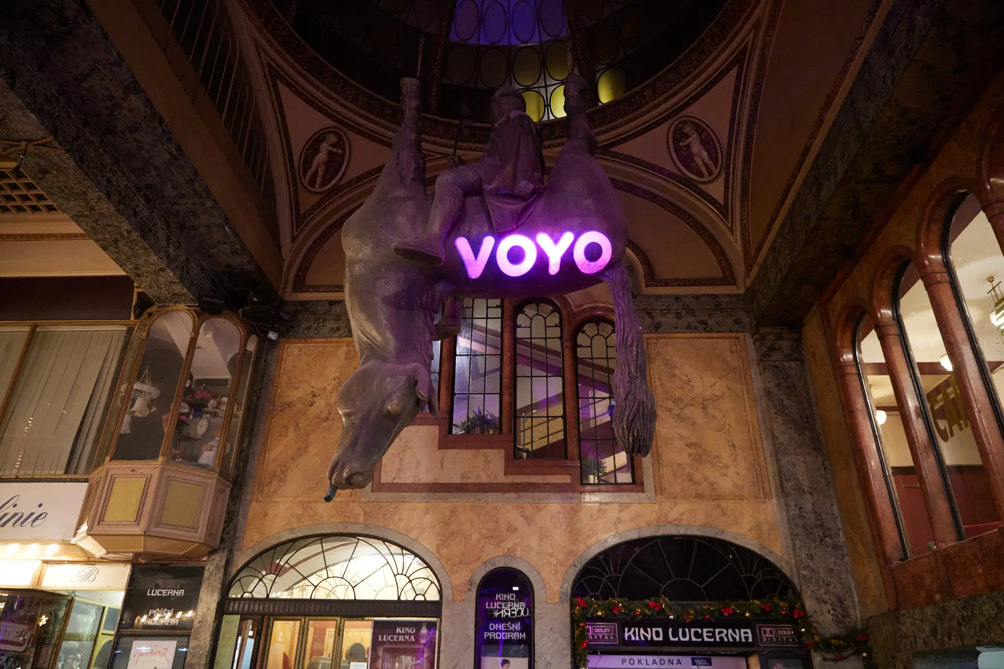 Slávnostná premiéra nového Voyo Originalu Studňa v pražskej Lucerne