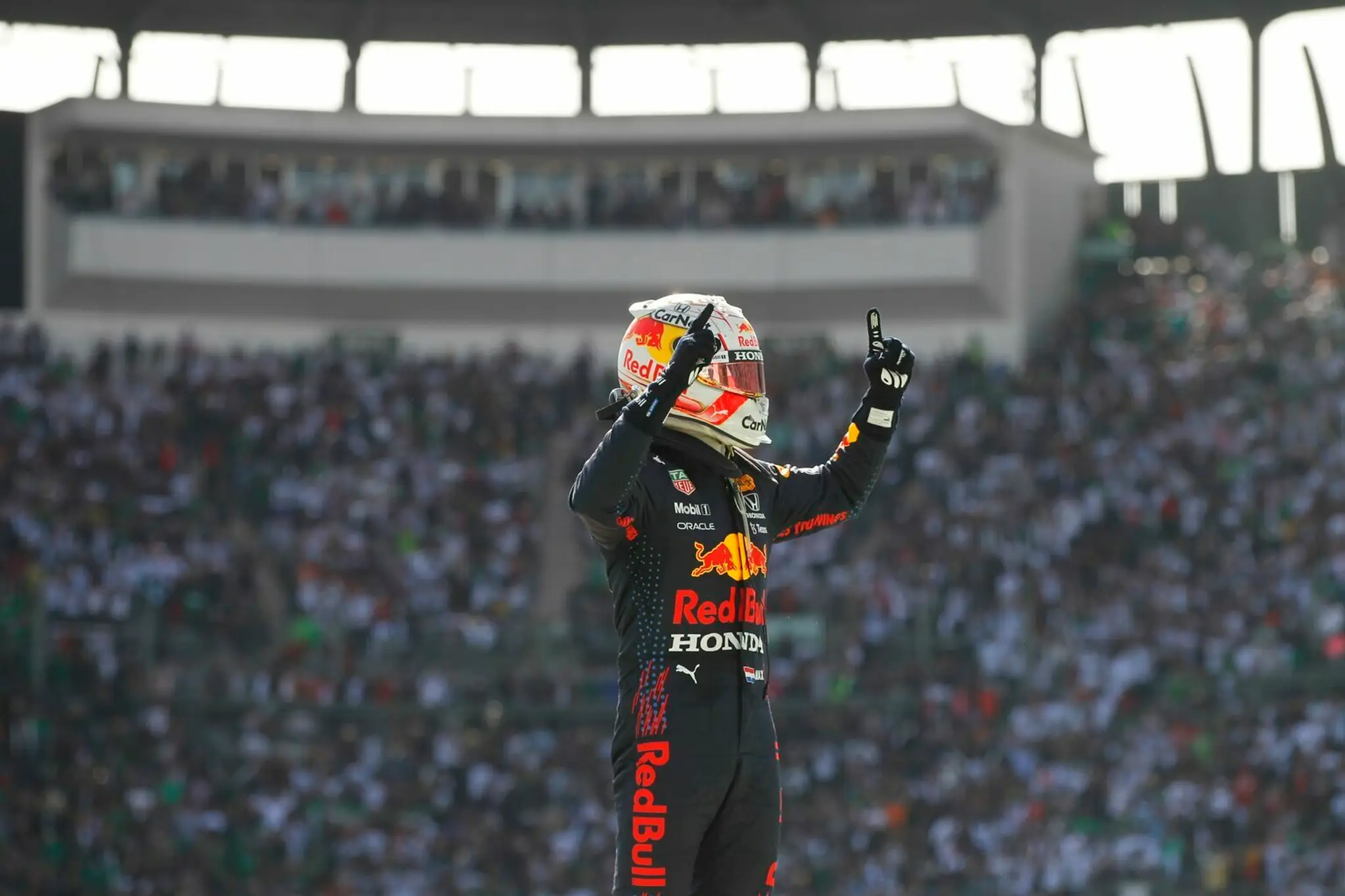 Max Verstappen sa teší z triumfu na VC Mexika.
