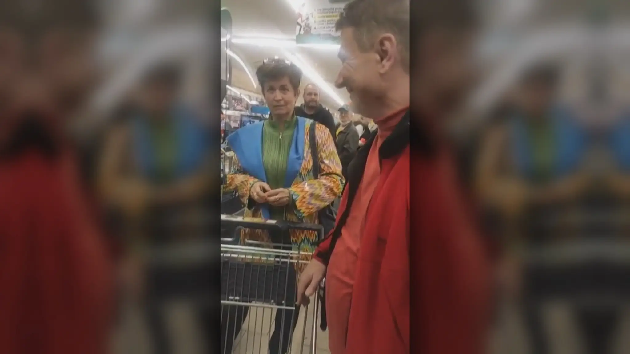 Žena bez rúška v obchode.