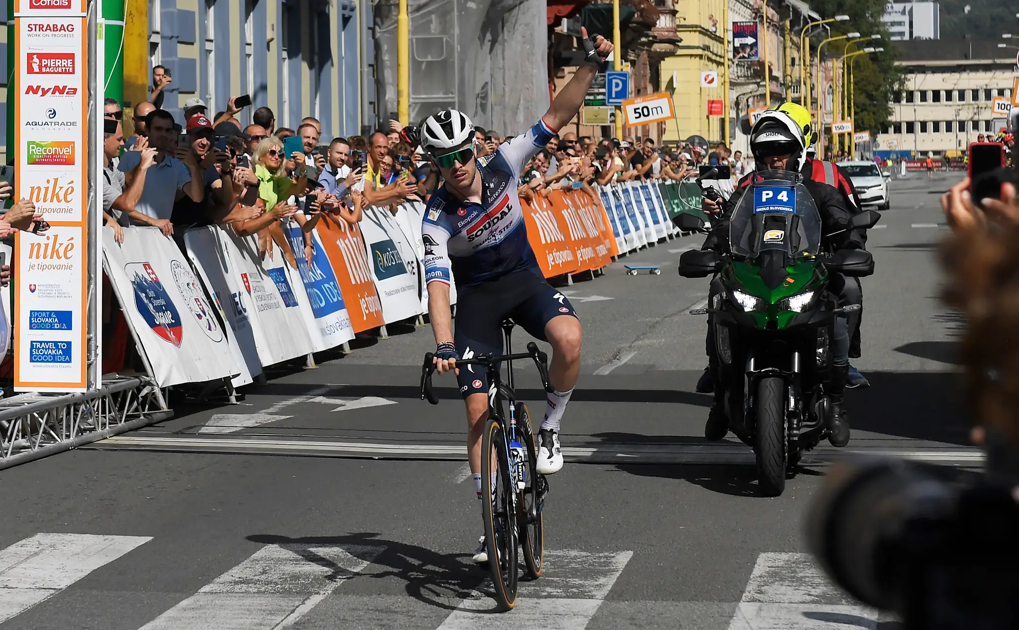 Remi Cavagna víťazí v úvodnej etape 67. ročníka Okolo Slovenska v Košiciach