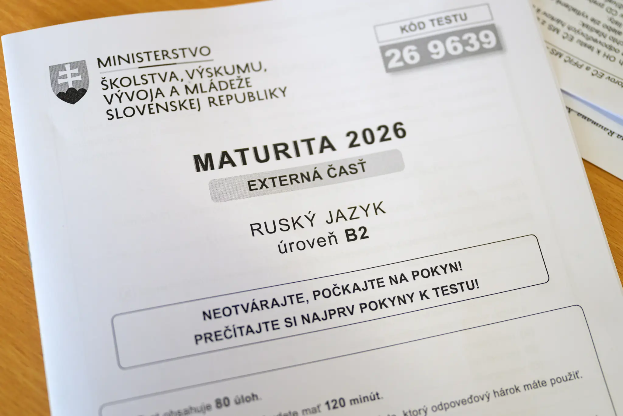 Na snímke úvodná strana písomného maturitného testu z ruského jazyka počas písomných maturít z anglického jazyka na Gymnáziu Jána Adama Raymana v Prešove