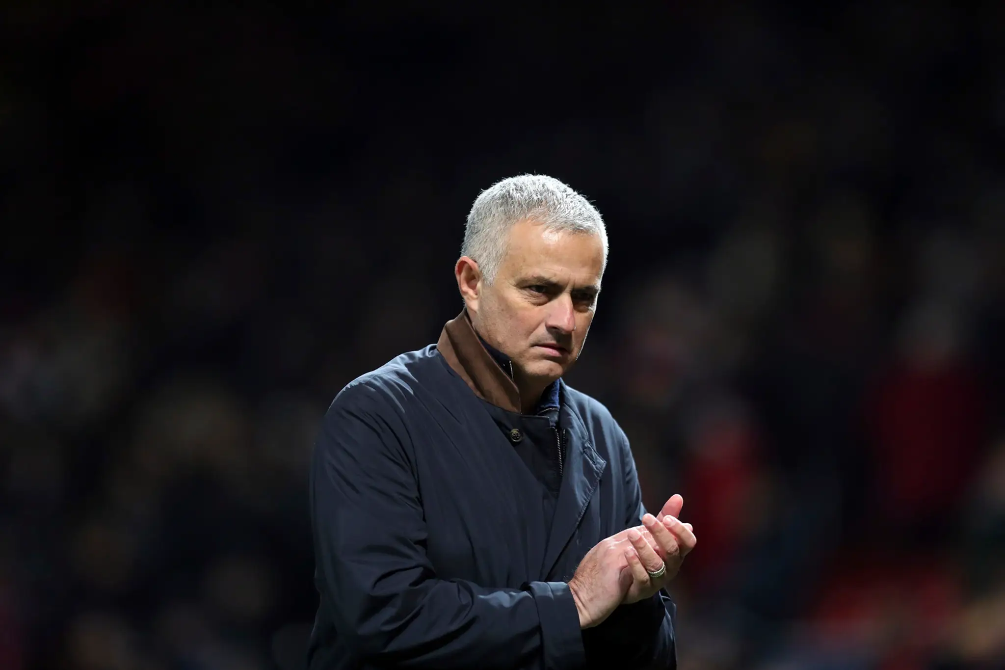 Kouč Manchesteru United José Mourinho reaguje po dueli LM proti Bernu.
