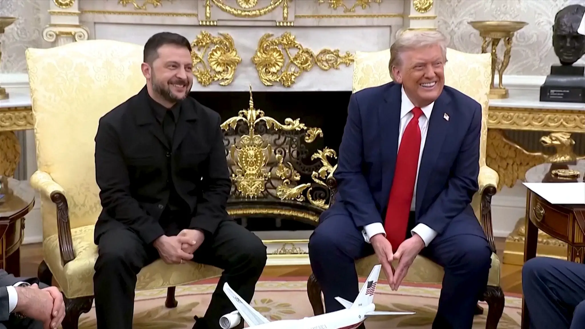 Volodymyr Zelenskyj pobavil Donalda Trumpa svojou odpoveďou na novinársku otázku. 