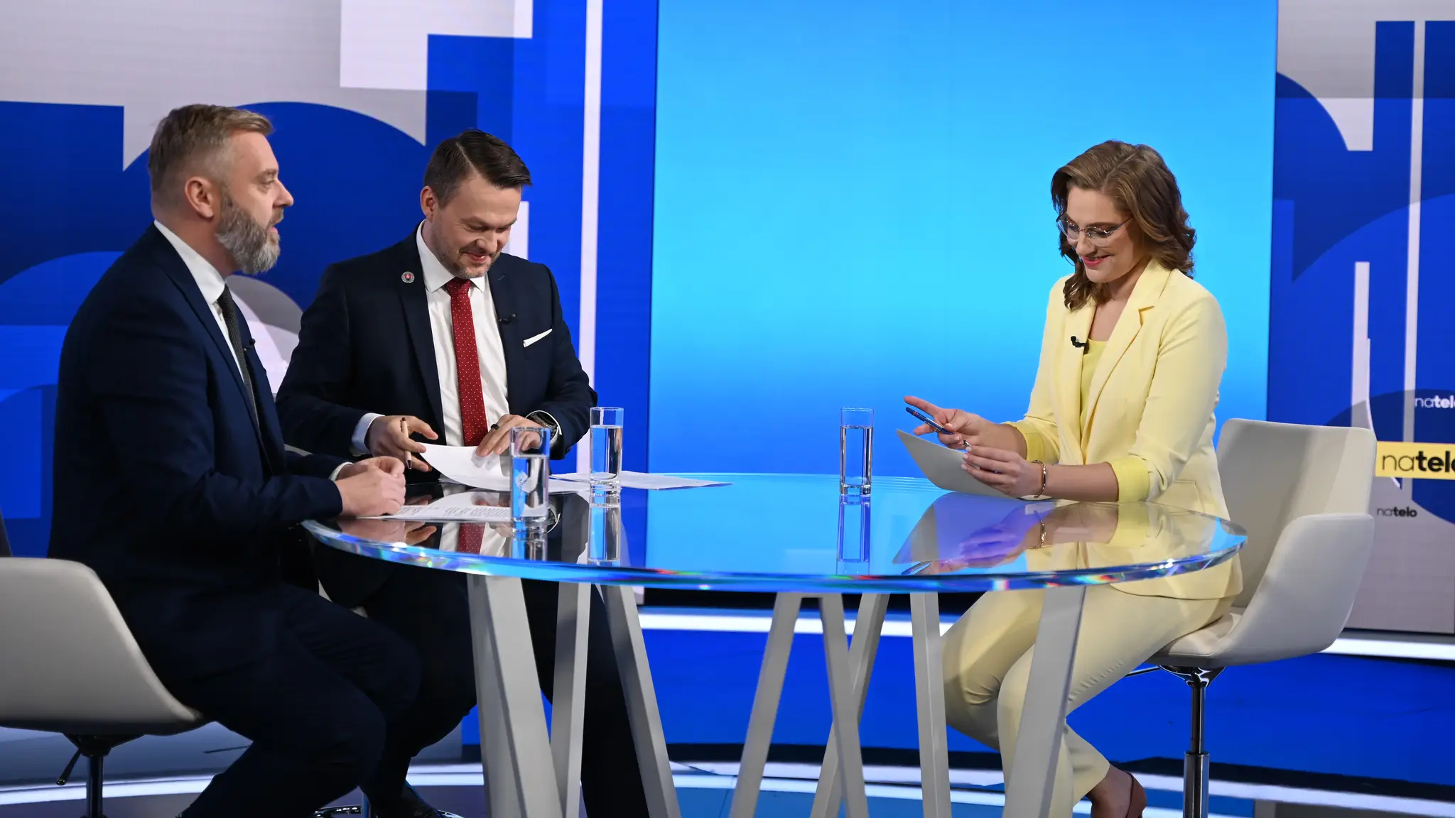Hosťami Na telo boli Samuel Migaľ (Hlas-SD) a Juraj Krúpa (Sloboda a solidarita)