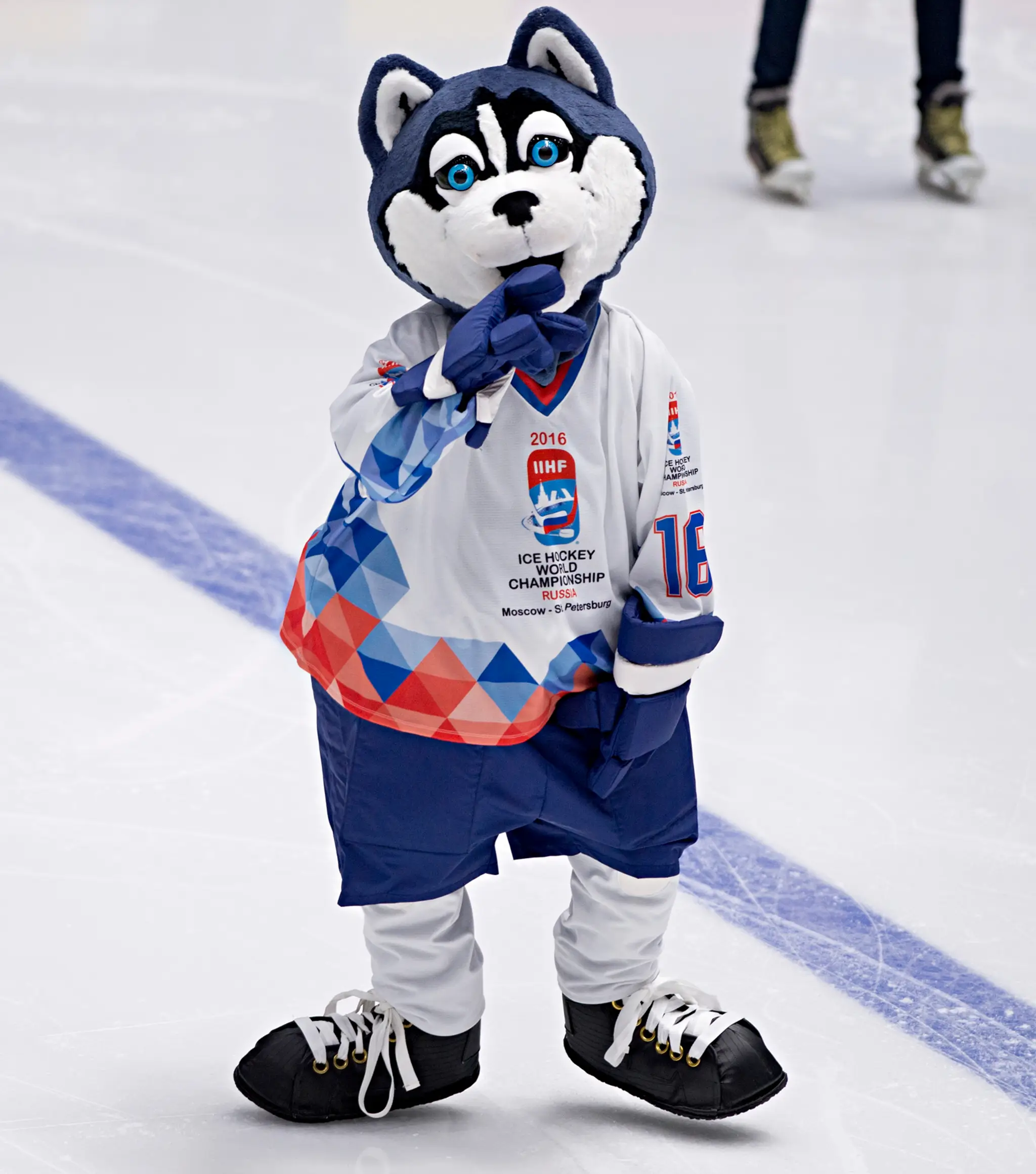 Maskot hokejových MS 2016 v Rusku Lajka