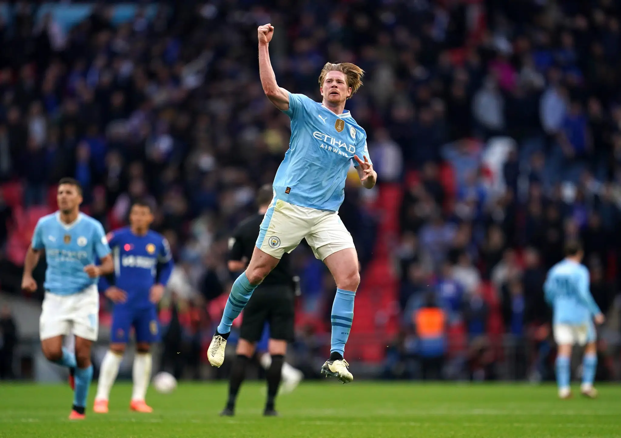 Kevin De Bruyne z Manchestru City sa teší z gólu.